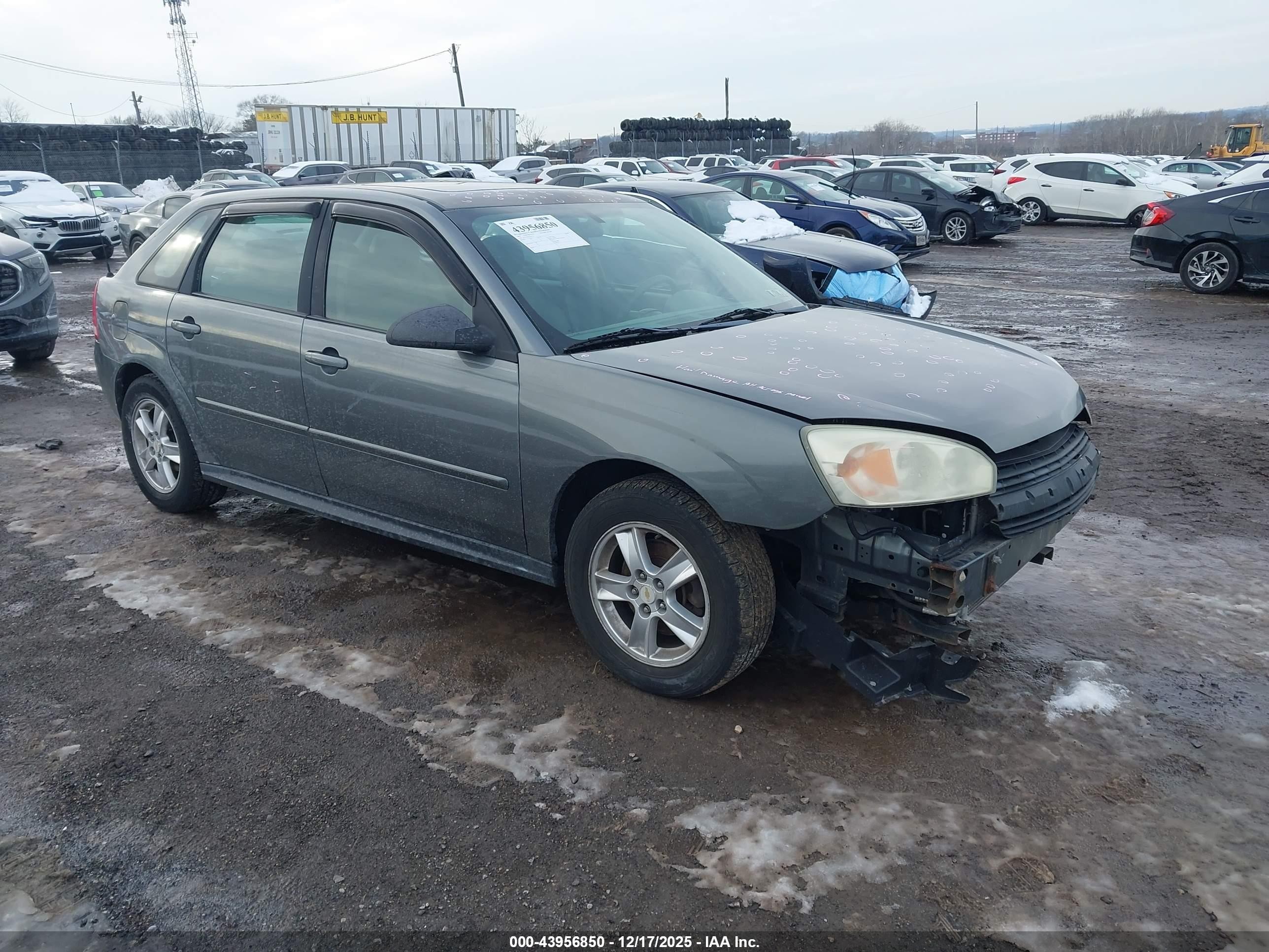 2005 Chevrolet Malibu Maxx LS, VIN 1G1ZT64875F237521 — Front end