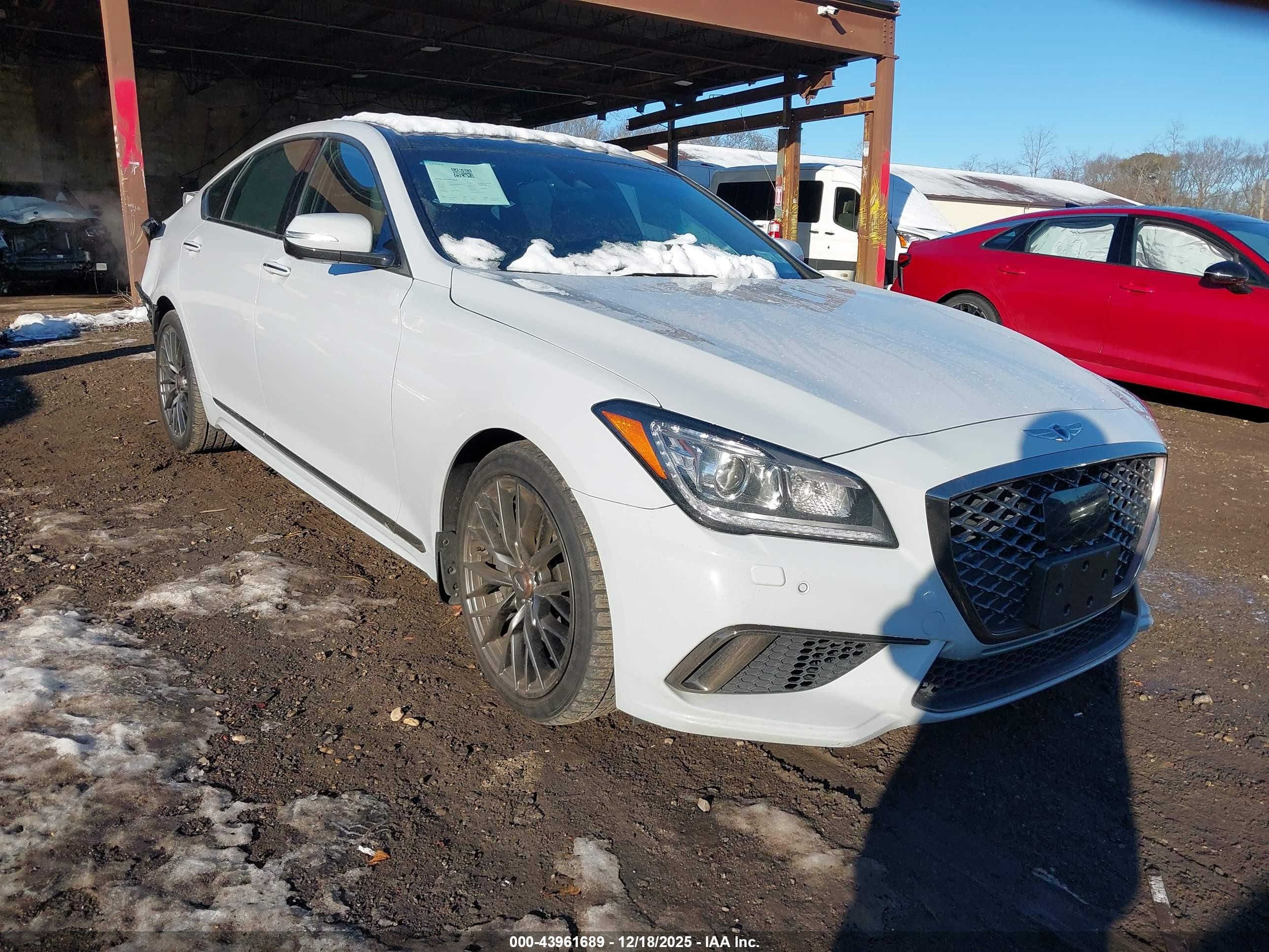 2019 Genesis G80 3.8L, VIN KMTFN4JE1KU325542 — Rear end