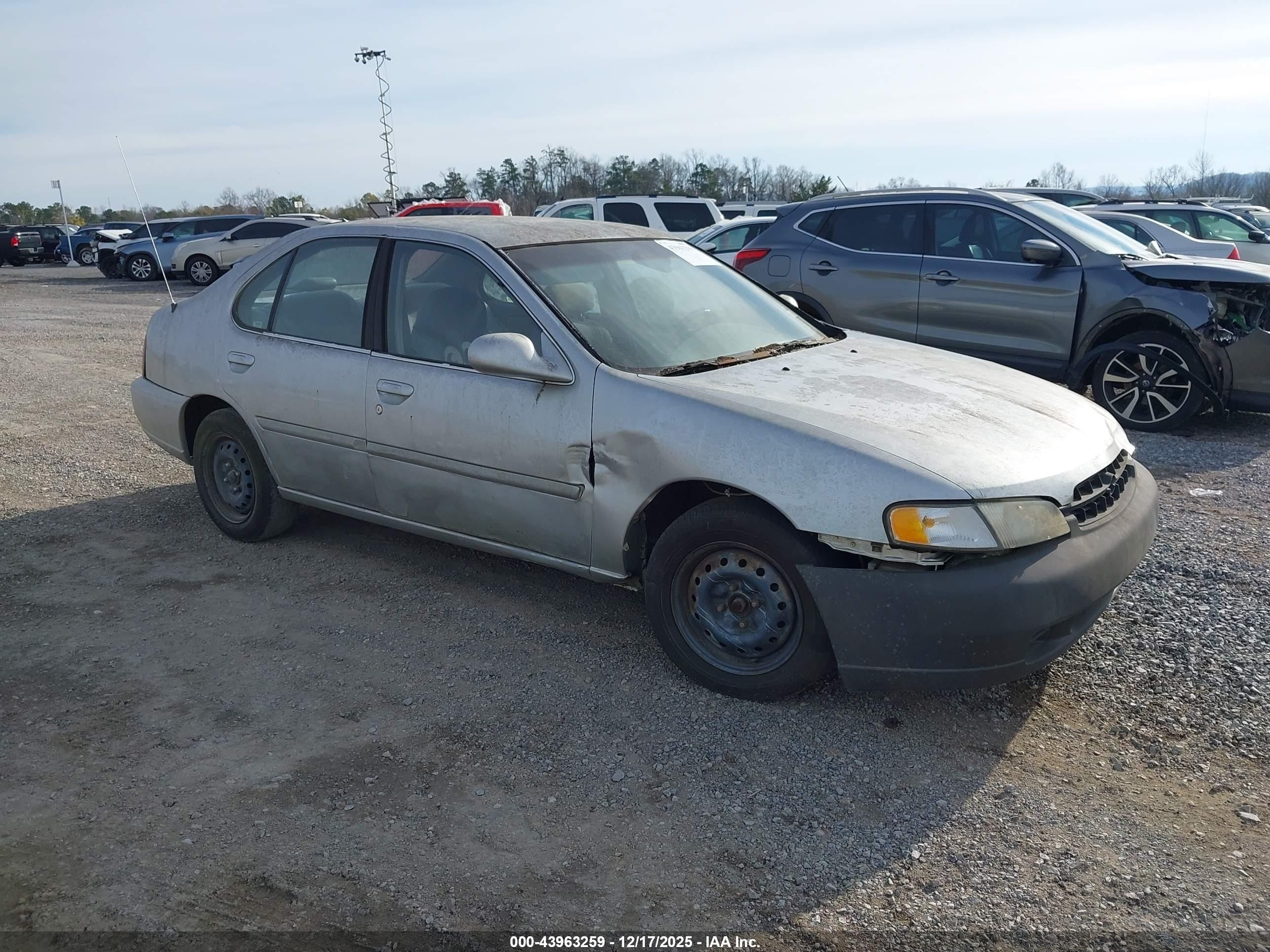 1999 Nissan Altima XE, VIN 1N4DL01D6XC242283 — All over