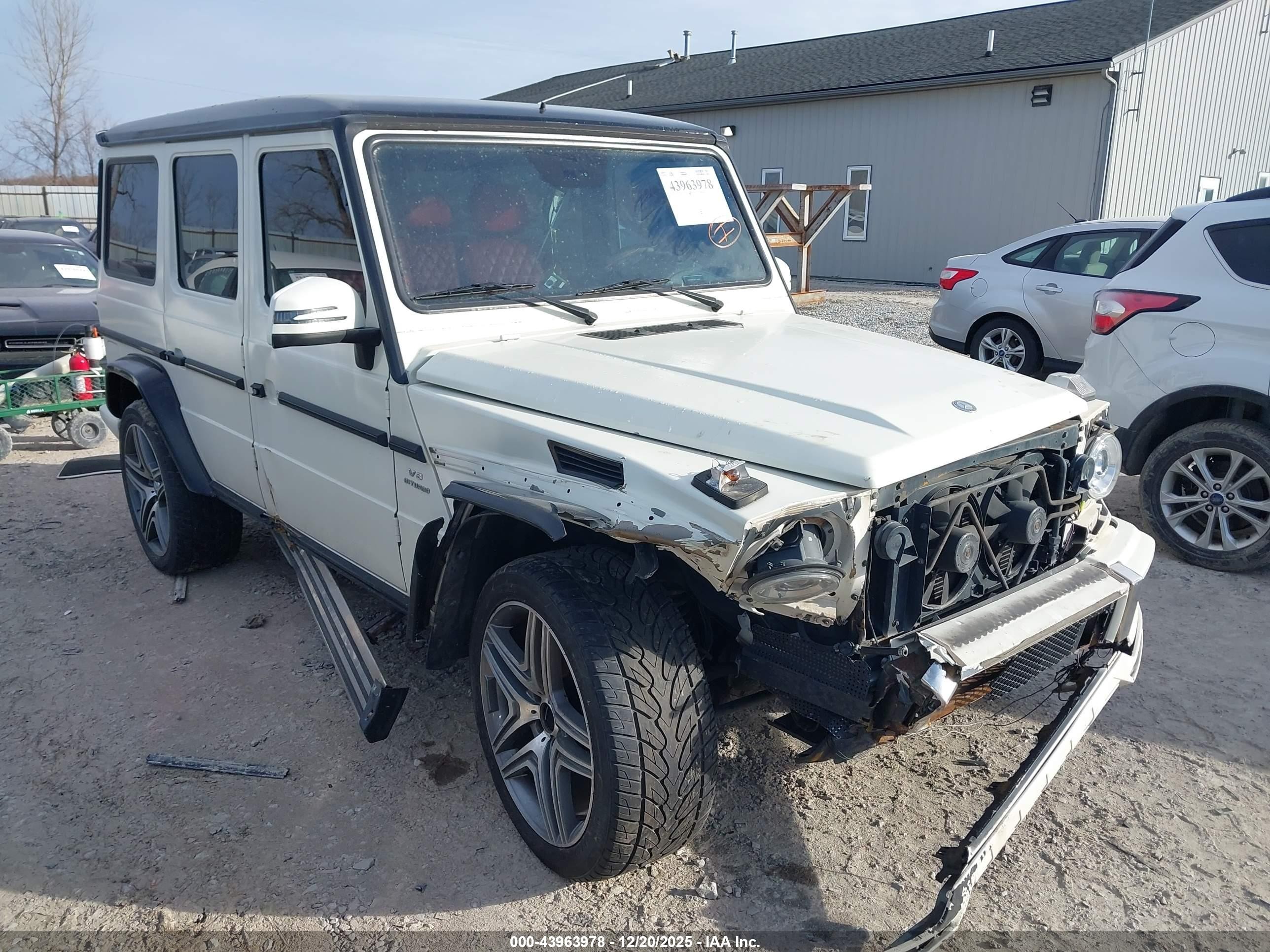 2004 Mercedes-Benz G 500, VIN WDCYR49E04X146890 — Side