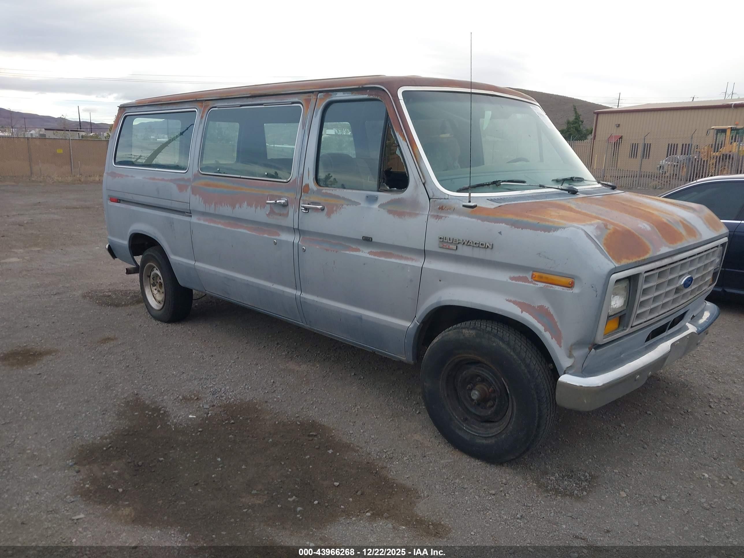 1987 Ford Econoline Cargo, VIN 1FMEE11N8HHB02498 — Normal wear
