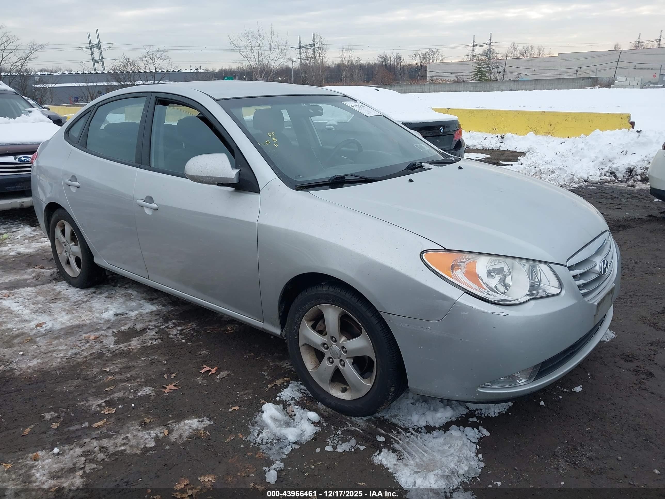 2010 Hyundai Elantra SE, VIN KMHDU4AD1AU847680 — Normal wear