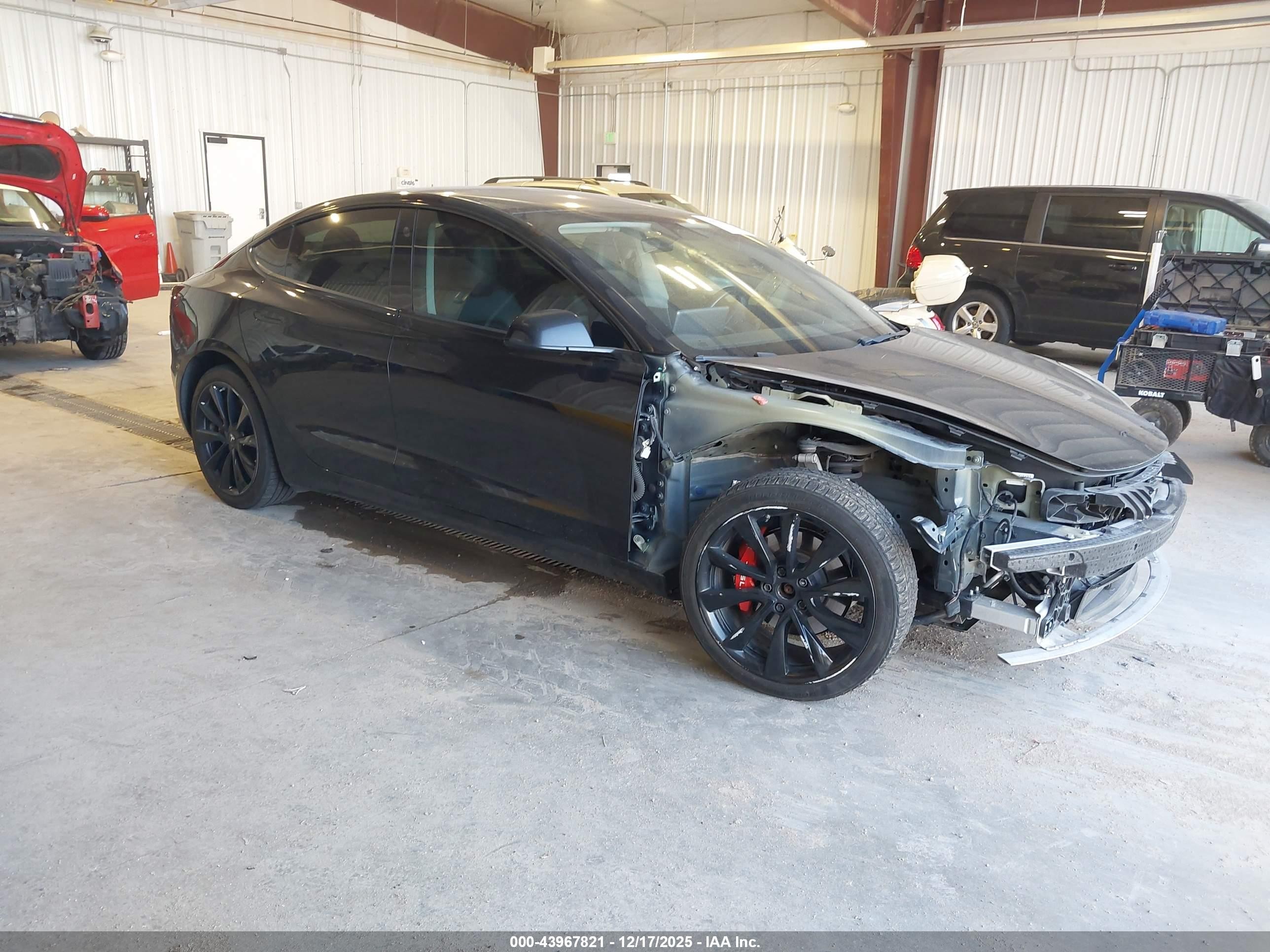 2018 Tesla Model 3 Long Range Battery, VIN 5YJ3E1EBXJF071689 — Front end