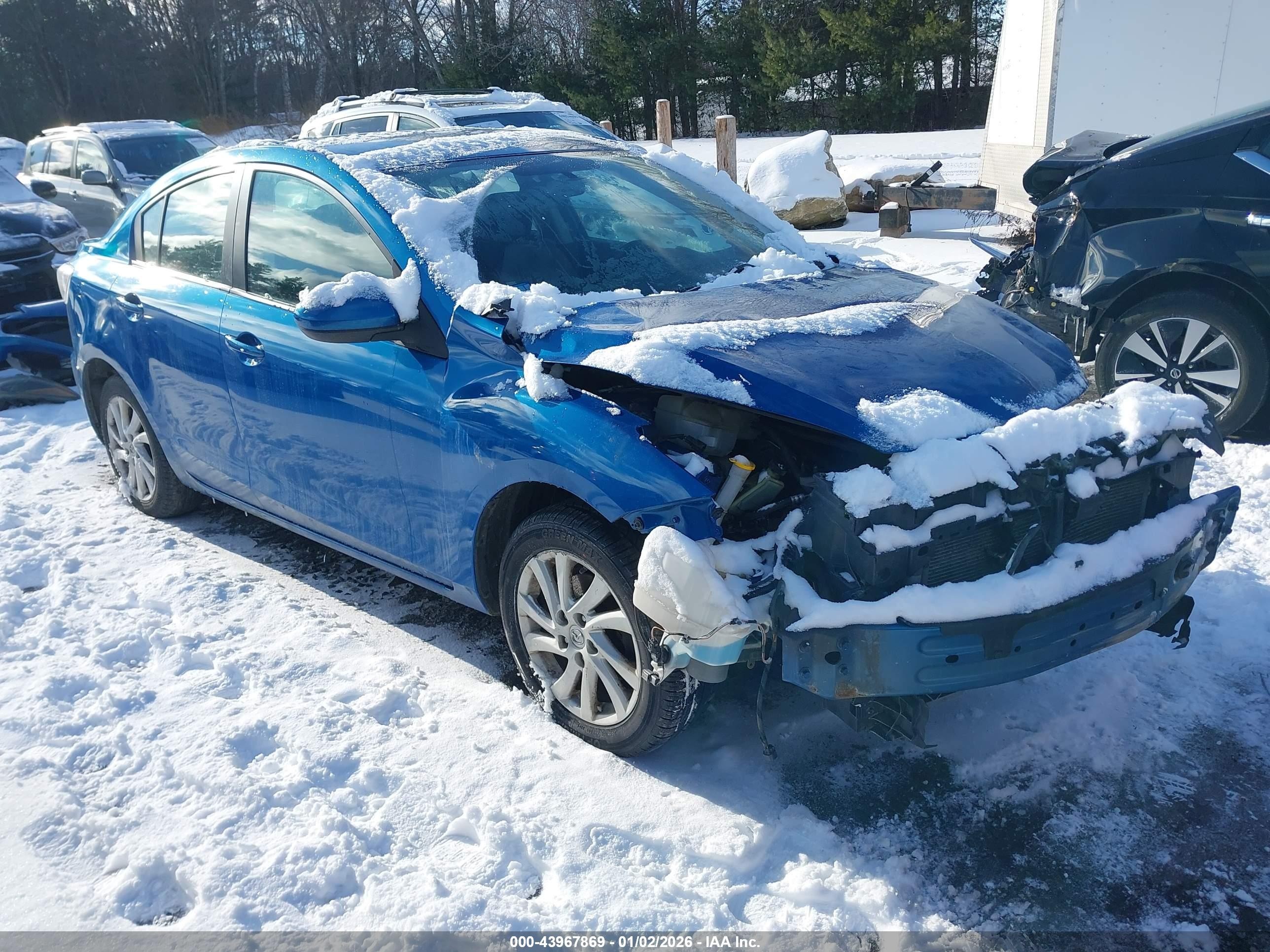 2012 Mazda 3 i Touring, VIN JM1BL1V86C1651104 — Повреждение рамы
