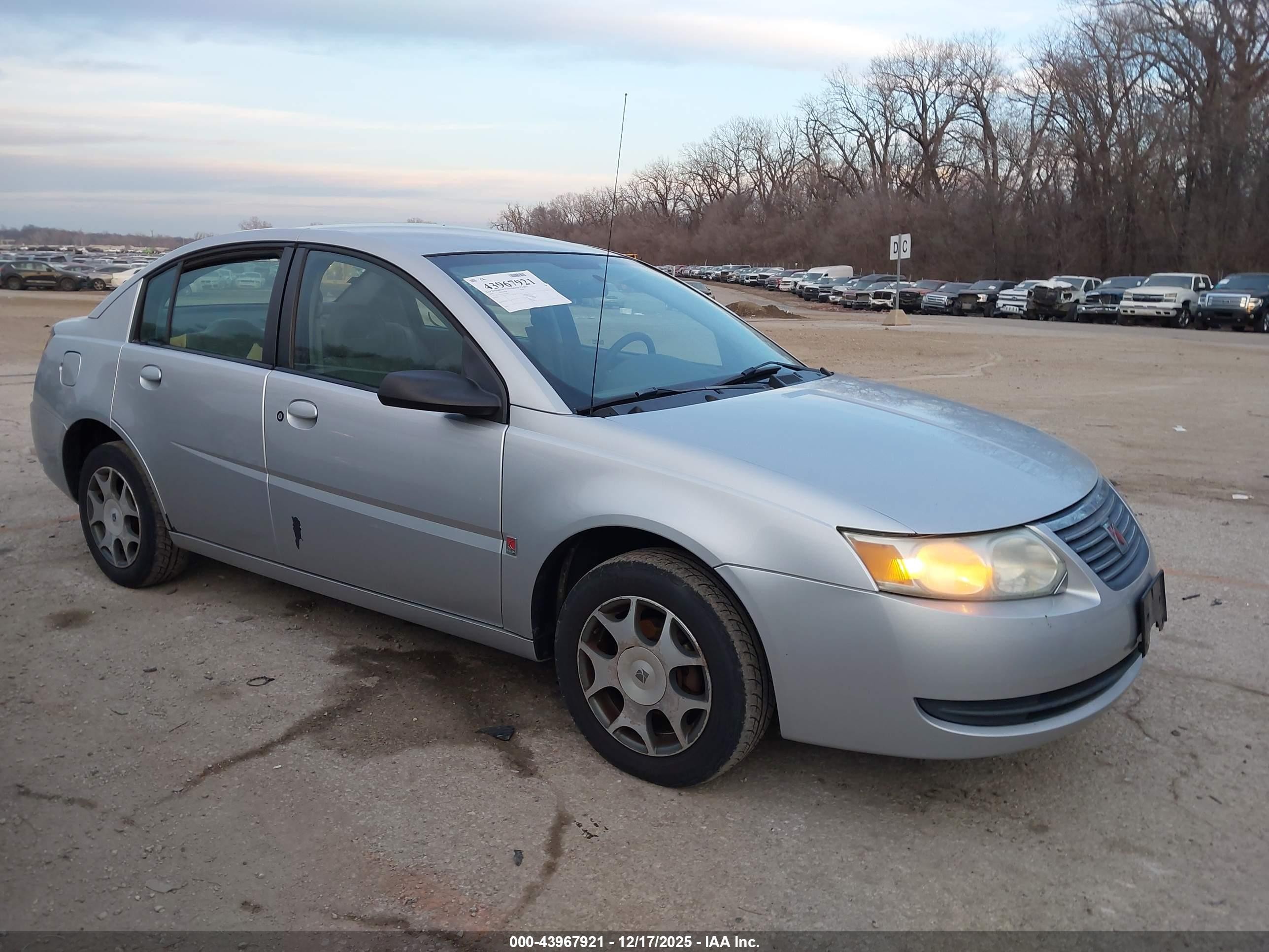 2005 Saturn ION ION 2, VIN 1G8AZ52FX5Z109751 — Front end
