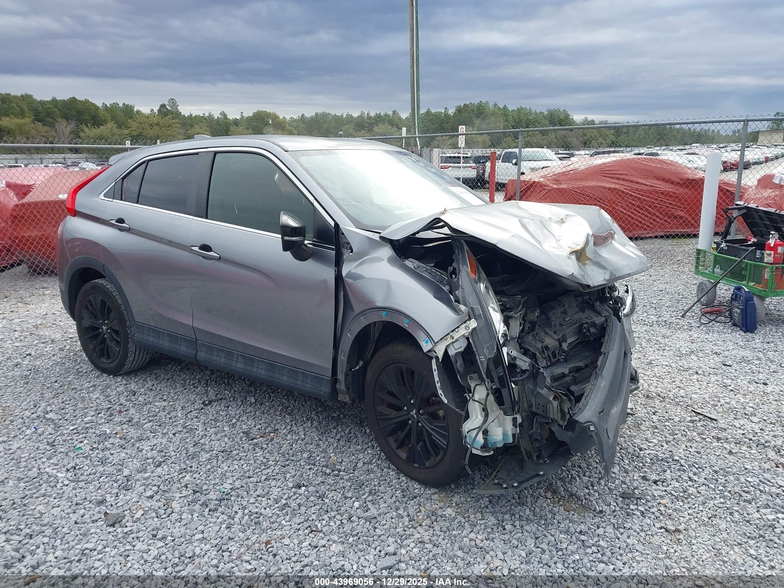 2018 Mitsubishi Eclipse Cross LE, VIN JA4AT4AA5JZ044559 — Front end