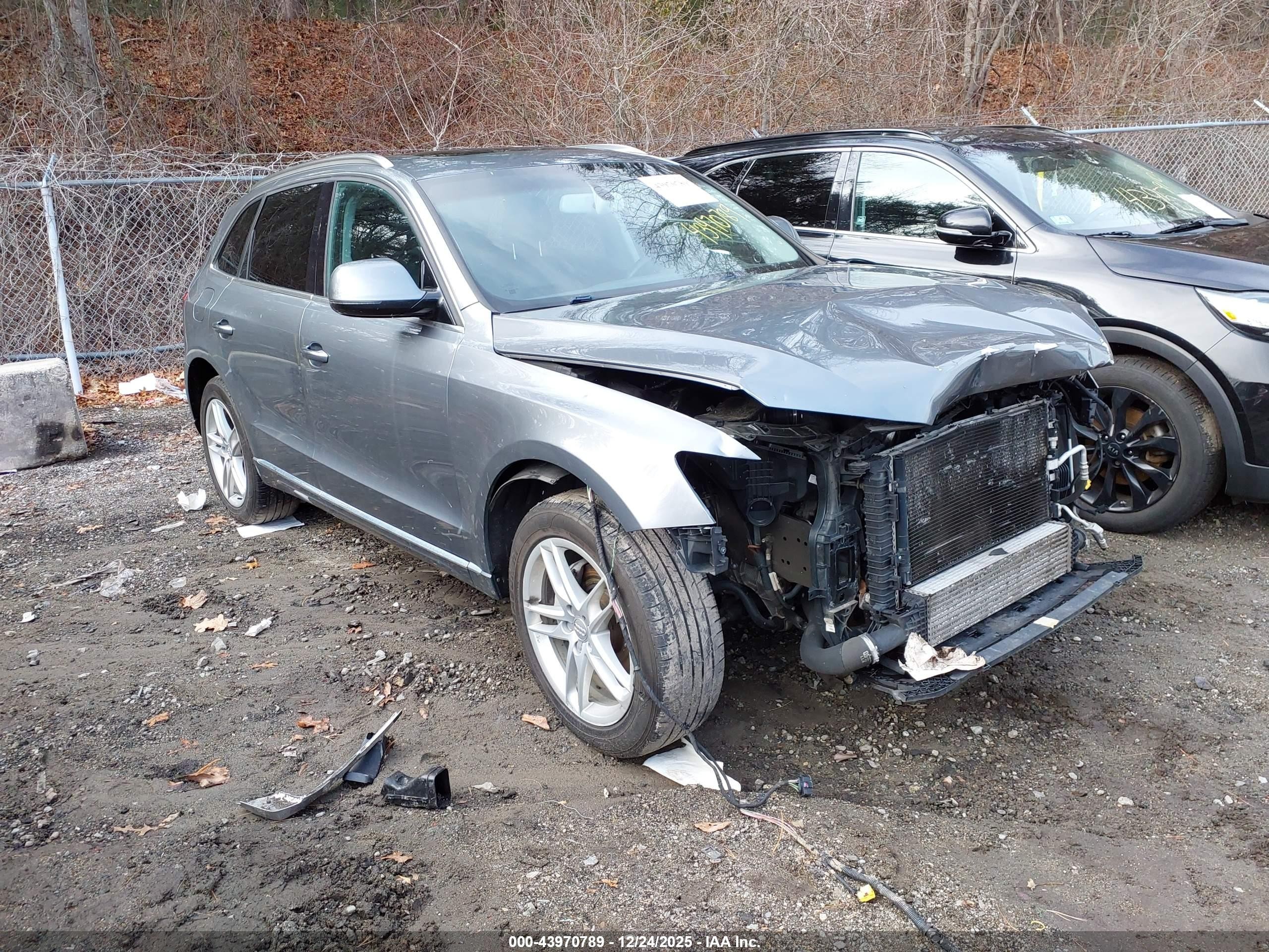 2016 Audi Q5 Premium Plus, VIN WA1L2AFP6GA026862 — Front end