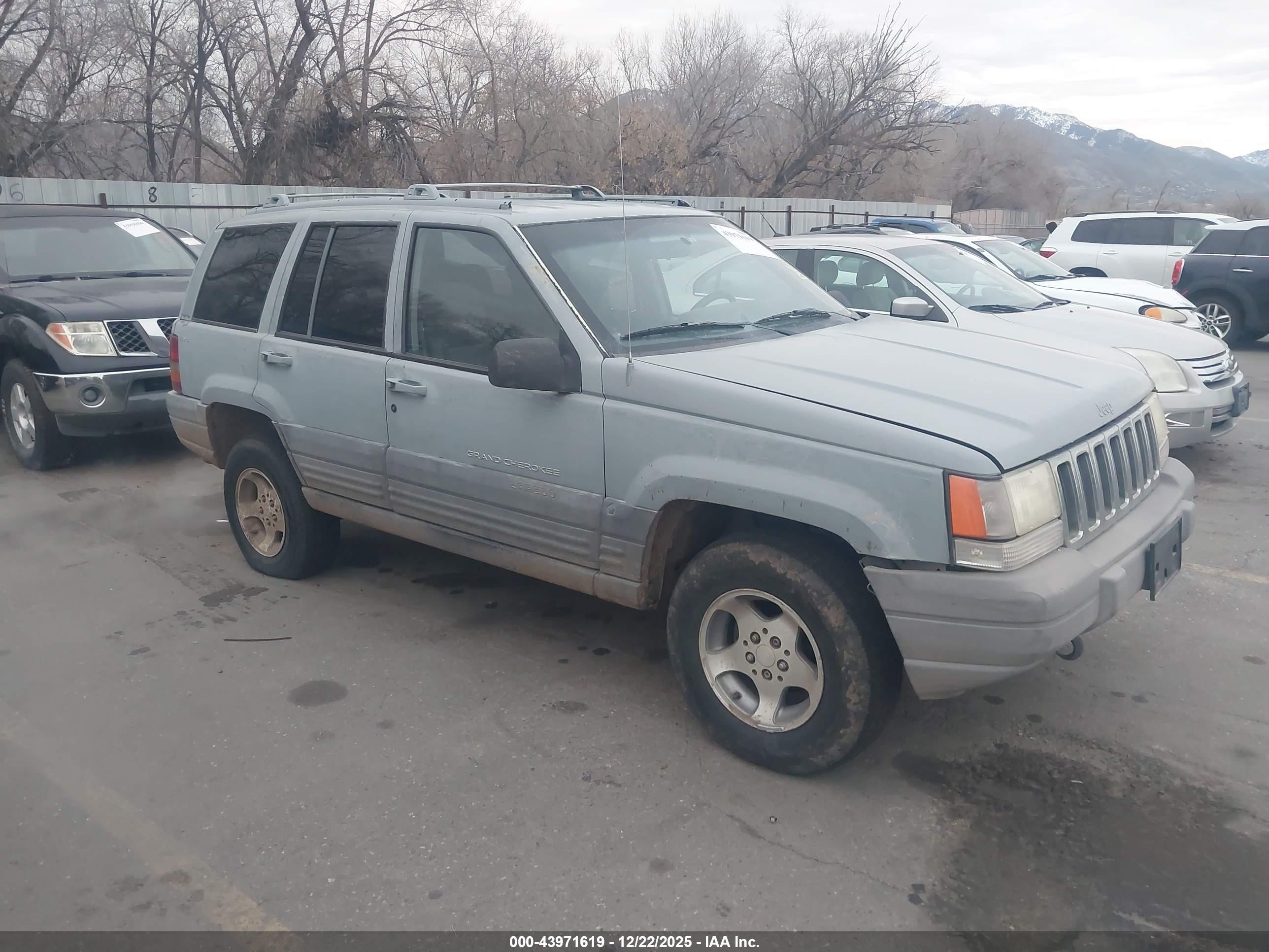 1996 Jeep Grand Cherokee Laredo, VIN 1J4GZ58Y6TC384472 — All over