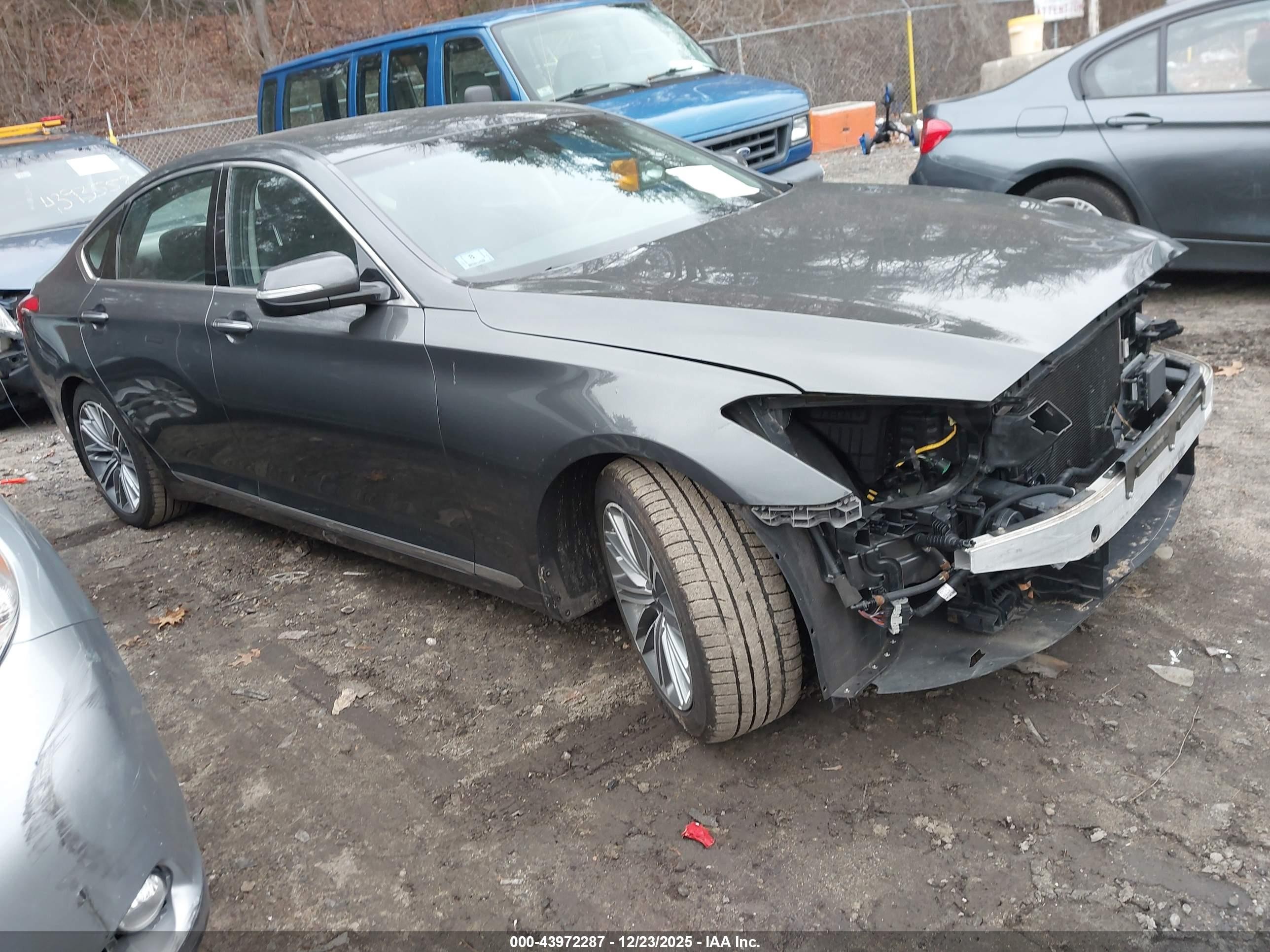 2019 Genesis G80 3.8L, VIN KMHGN4JE7KU290245 — Front end