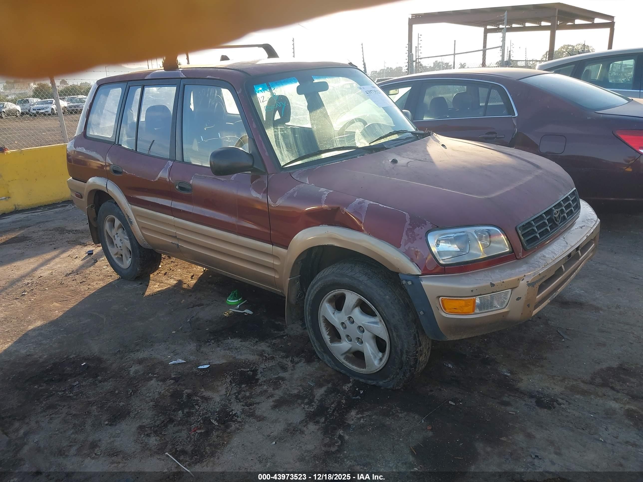 1998 Toyota RAV4, VIN JT3HP10V4W0183951 — Normal wear