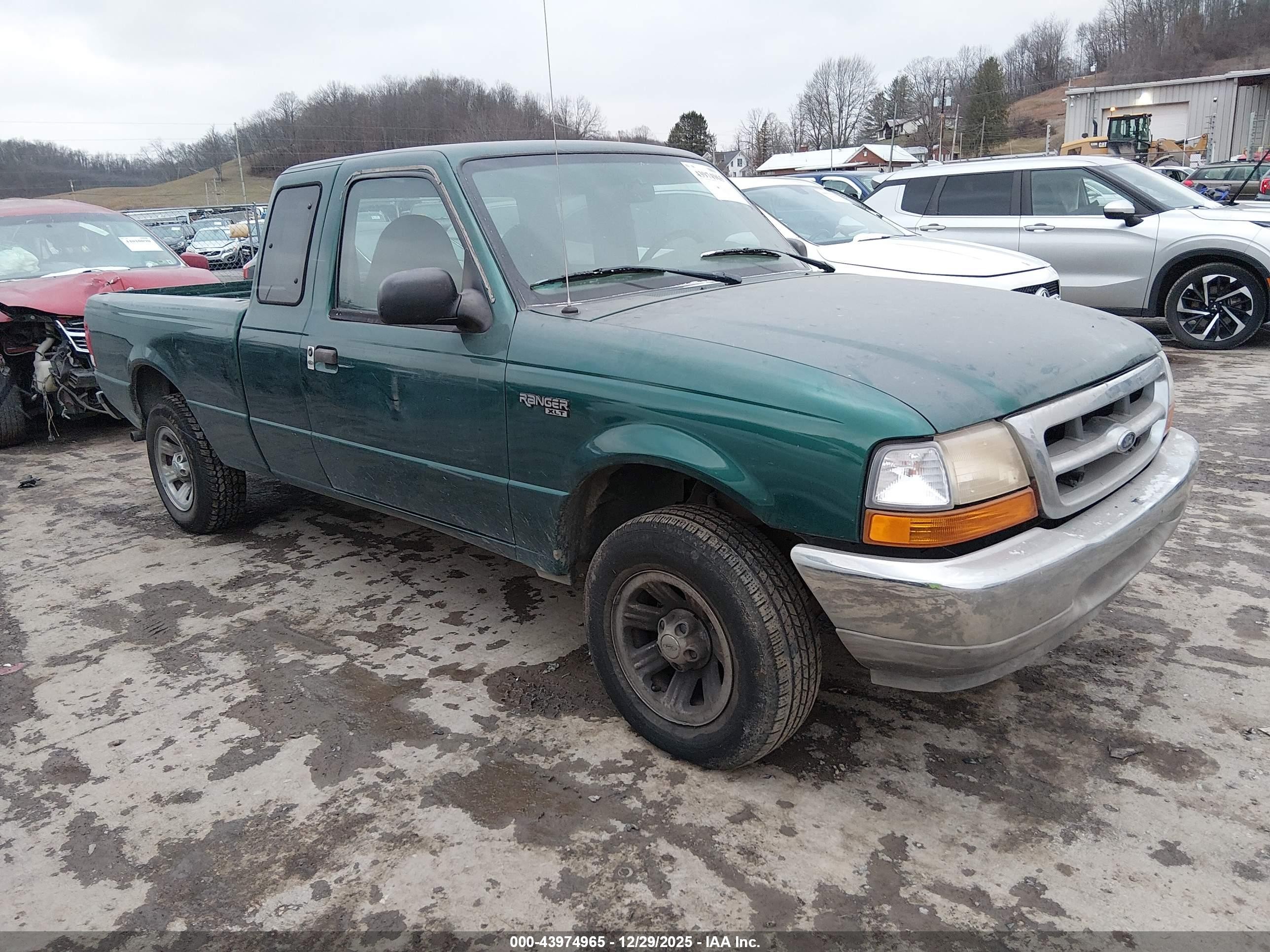 2000 Ford Ranger XL, VIN 1FTYR14VXYTB12951 — Normal wear