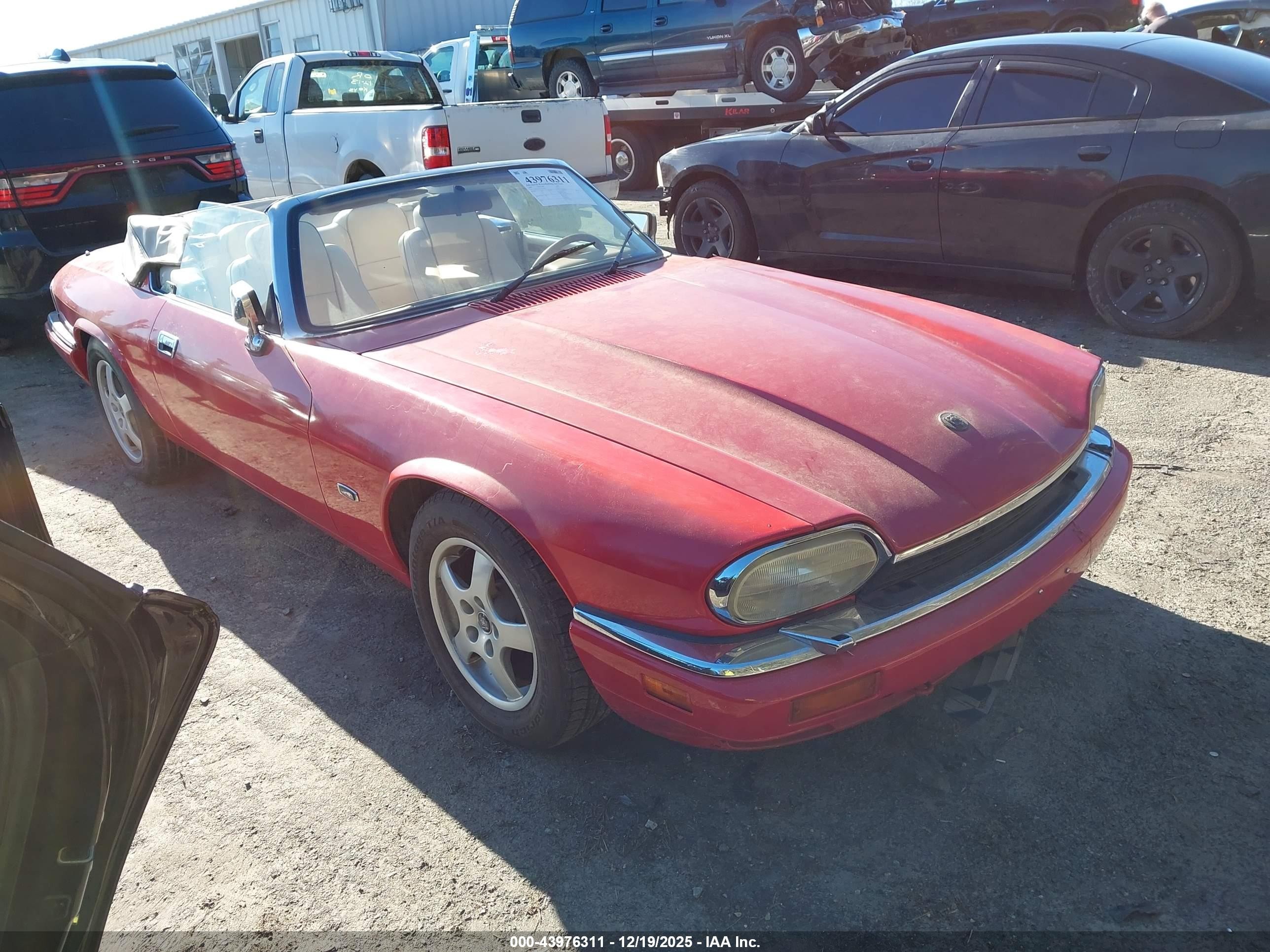 1996 Jaguar XJS, VIN SAJNX2745TC223936 — Обычный износ