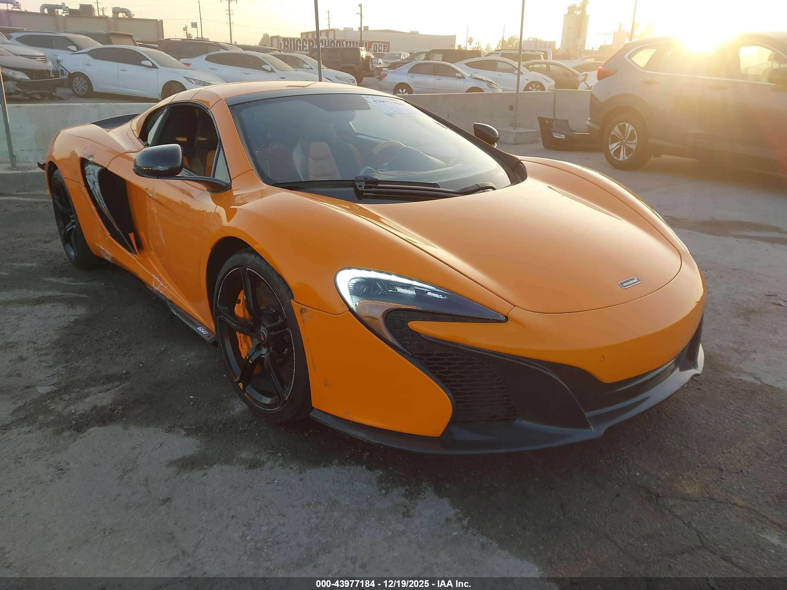 2016 McLaren 650S, VIN SBM11FAA5GW006189 — Side