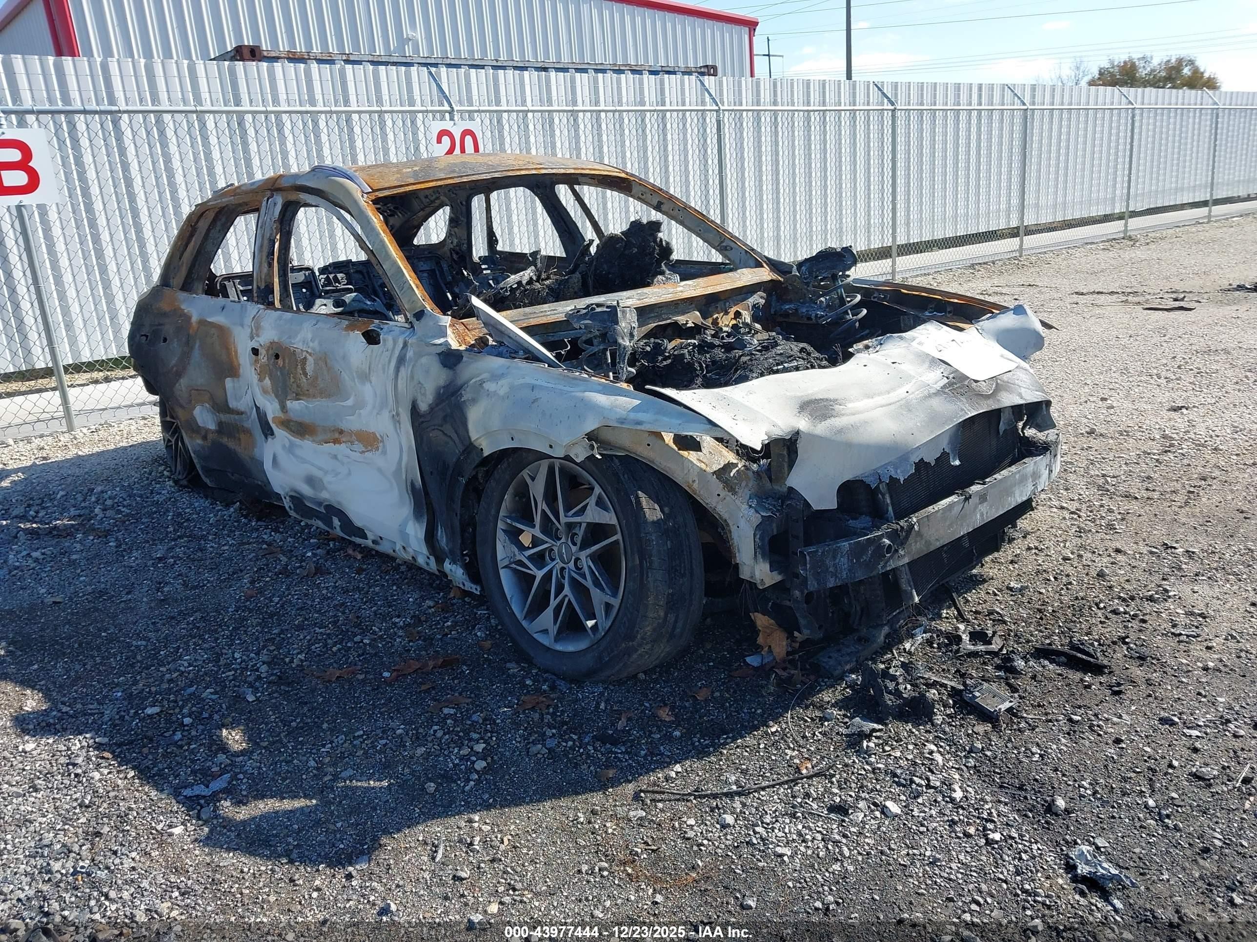 2022 Genesis GV70 2.5T, VIN KMUMADTB4NU052294 — Burn