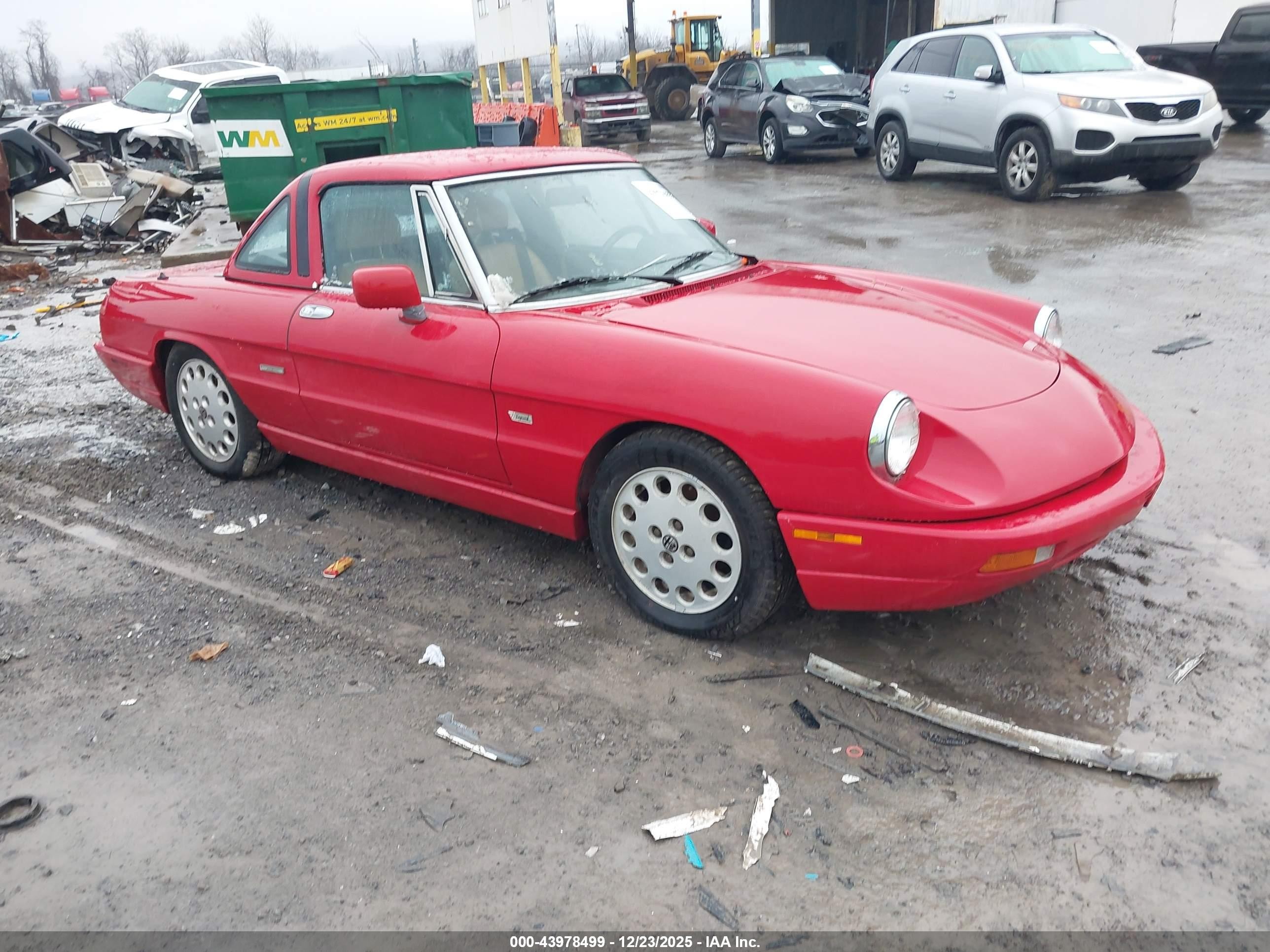 1991 Alfa Romeo Spider, VIN ZARBB32N2M6004749 — Front end