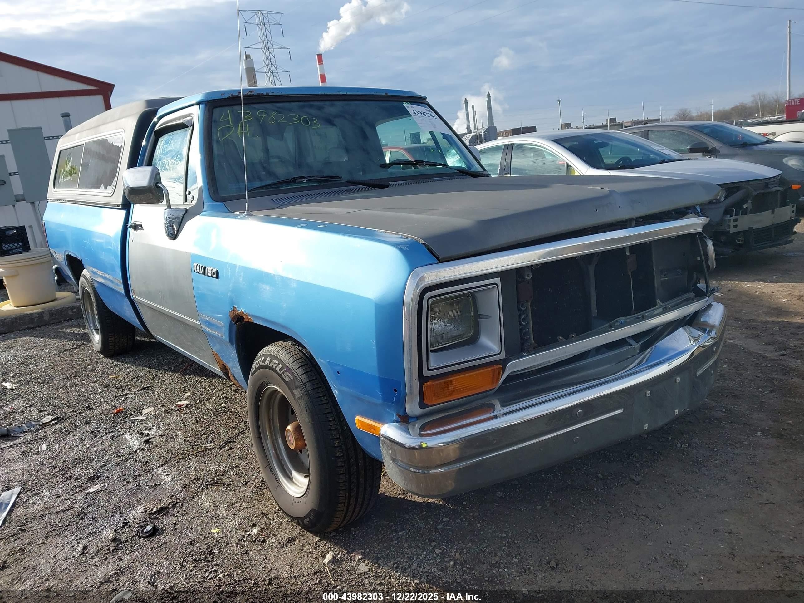 1991 Dodge D Series, VIN 1B7GE16Y0MS238220 — Перед