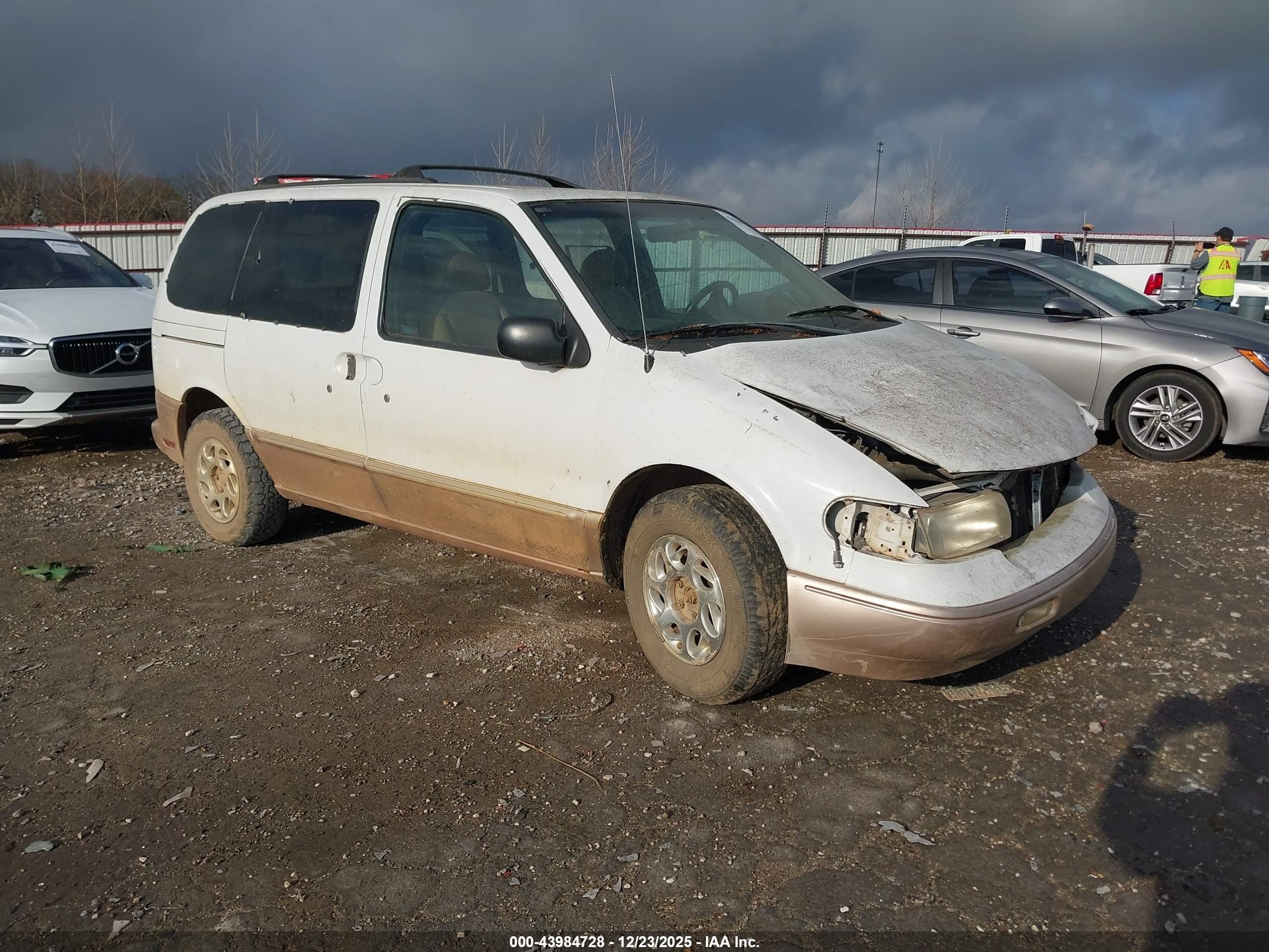 1998 Mercury Villager, VIN 4M2ZV1116WDJ25179 — Front end