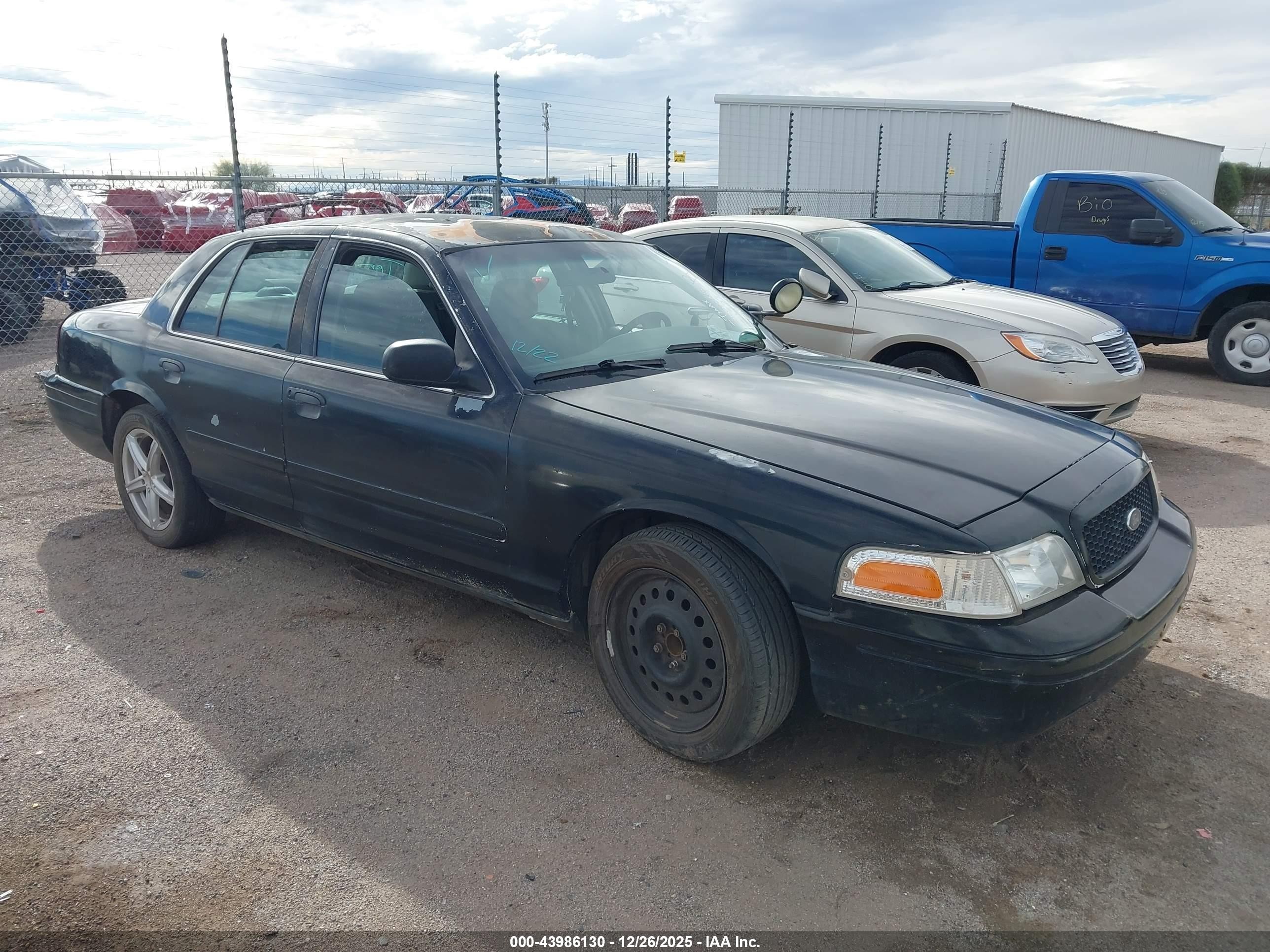 2003 Ford Police Interceptor Street Appear, VIN 2FAHP71W53X215993 — Front end