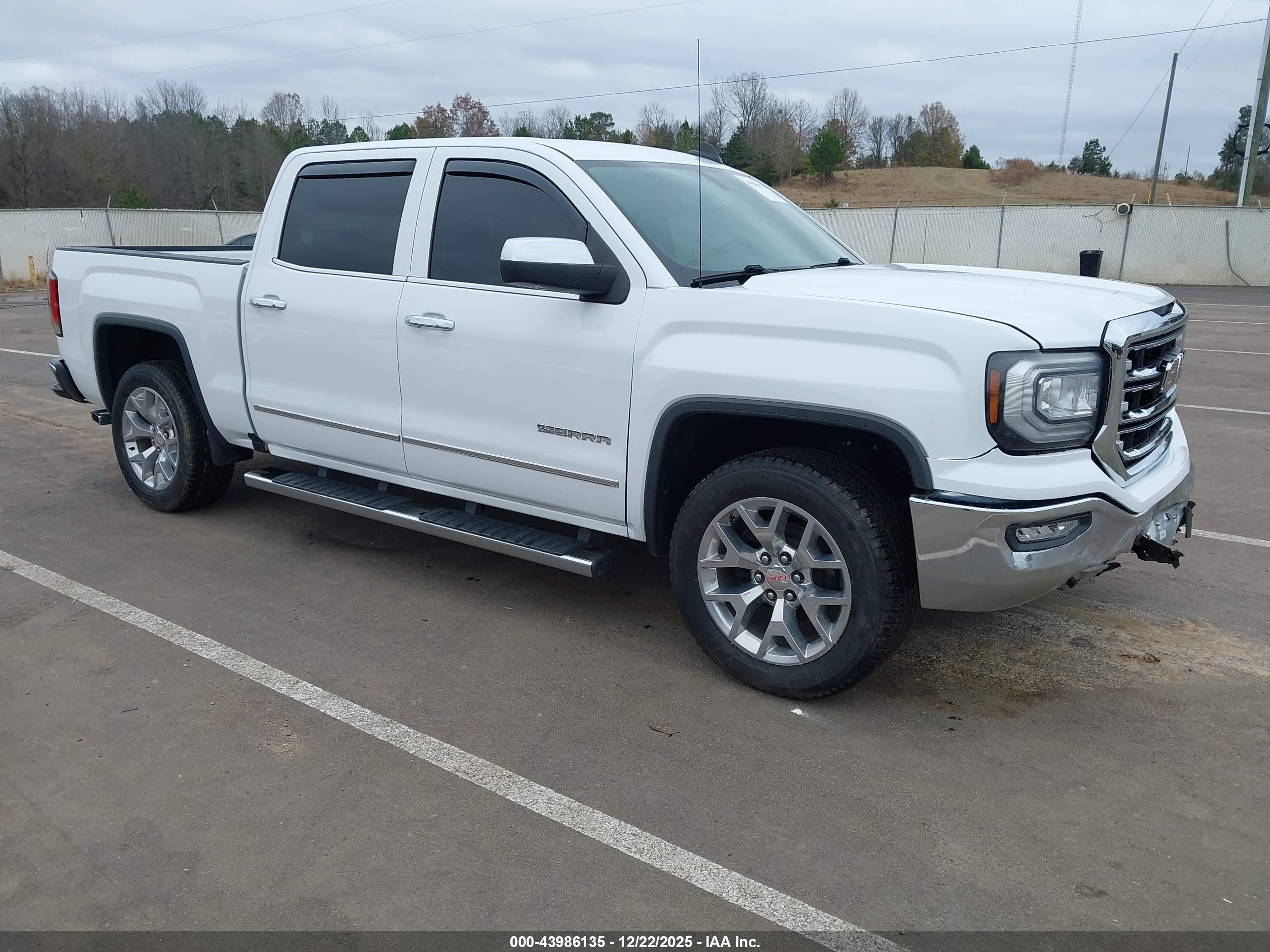 2018 GMC Sierra 1500 SLT, VIN 3GTP1NEC9JG614828 — Front end