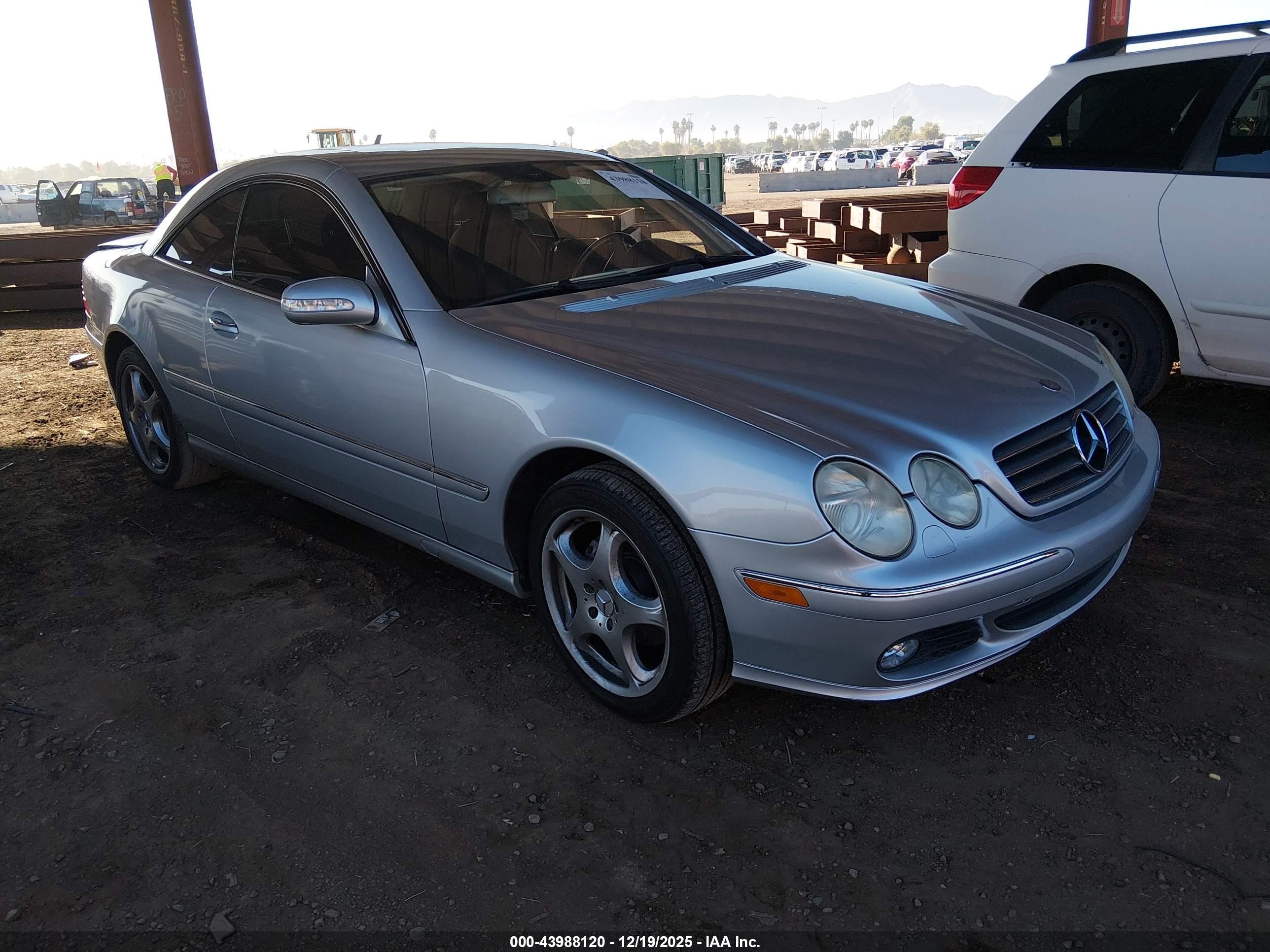 2005 Mercedes-Benz CL 500, VIN WDBPJ75J15A045423 — Rear end