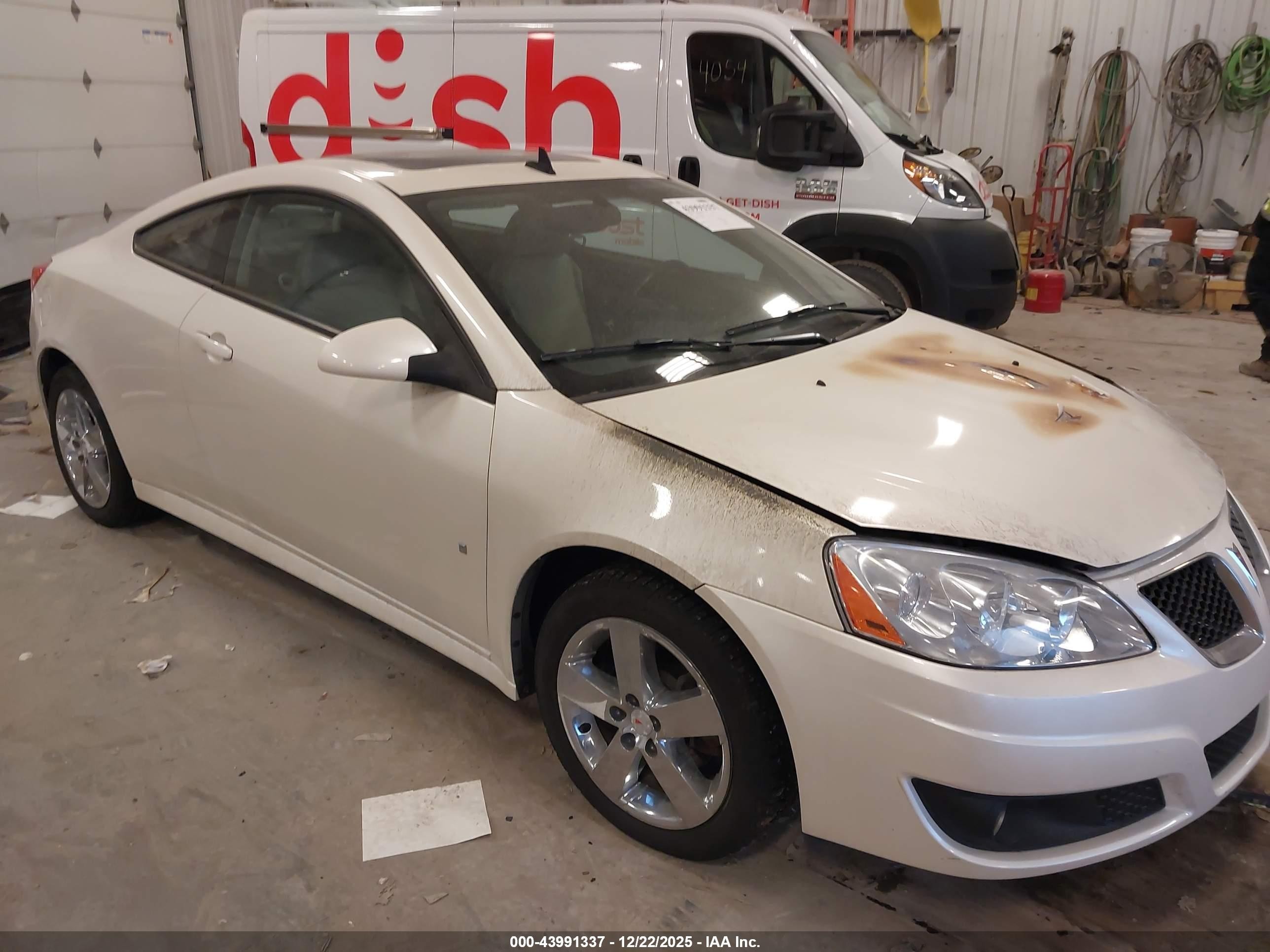 2009 Pontiac G6 GT 1SB, VIN 1G2ZK17K594250861 — Engine fire