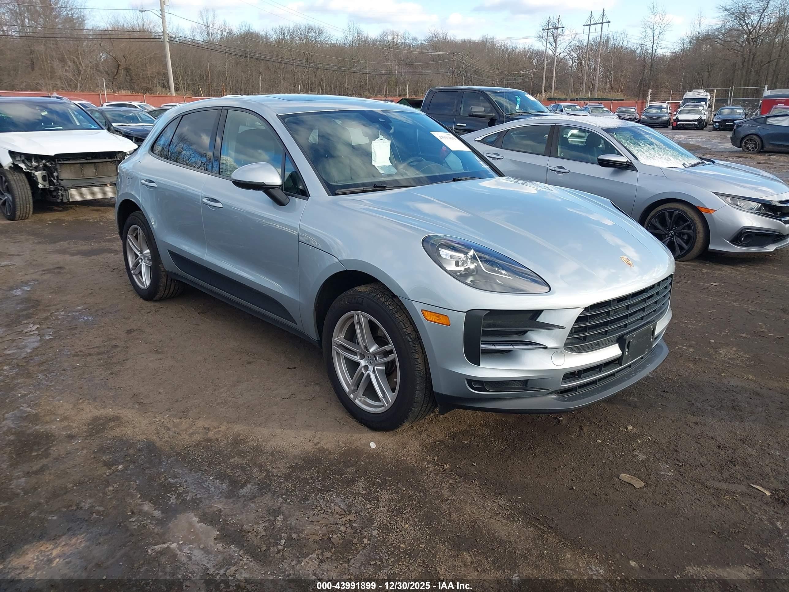2019 Porsche Macan, VIN WP1AA2A58KLB04257 — Water / flood