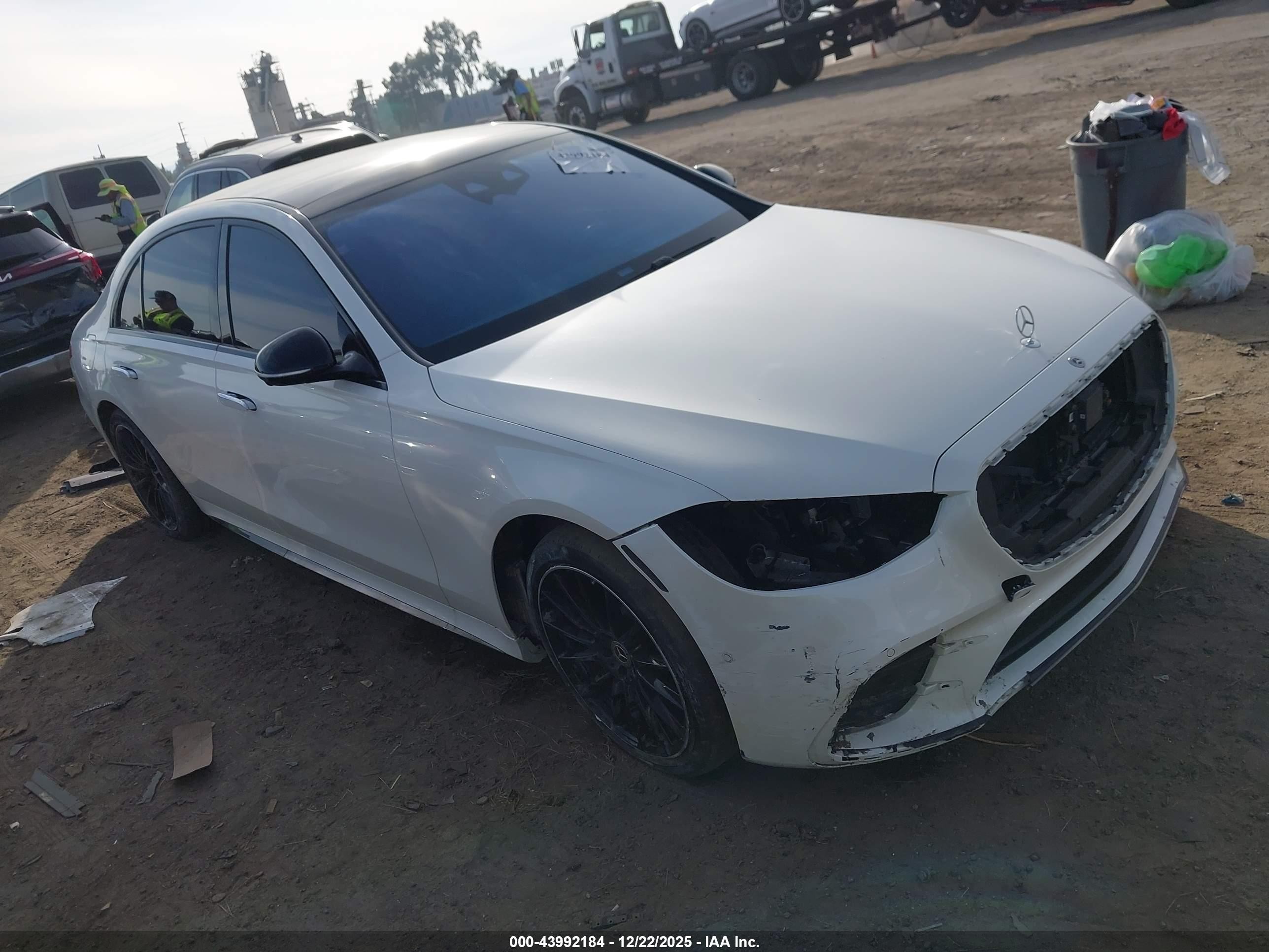2023 Mercedes-Benz S 500, VIN W1K6G6DB7PA167728 — Front end