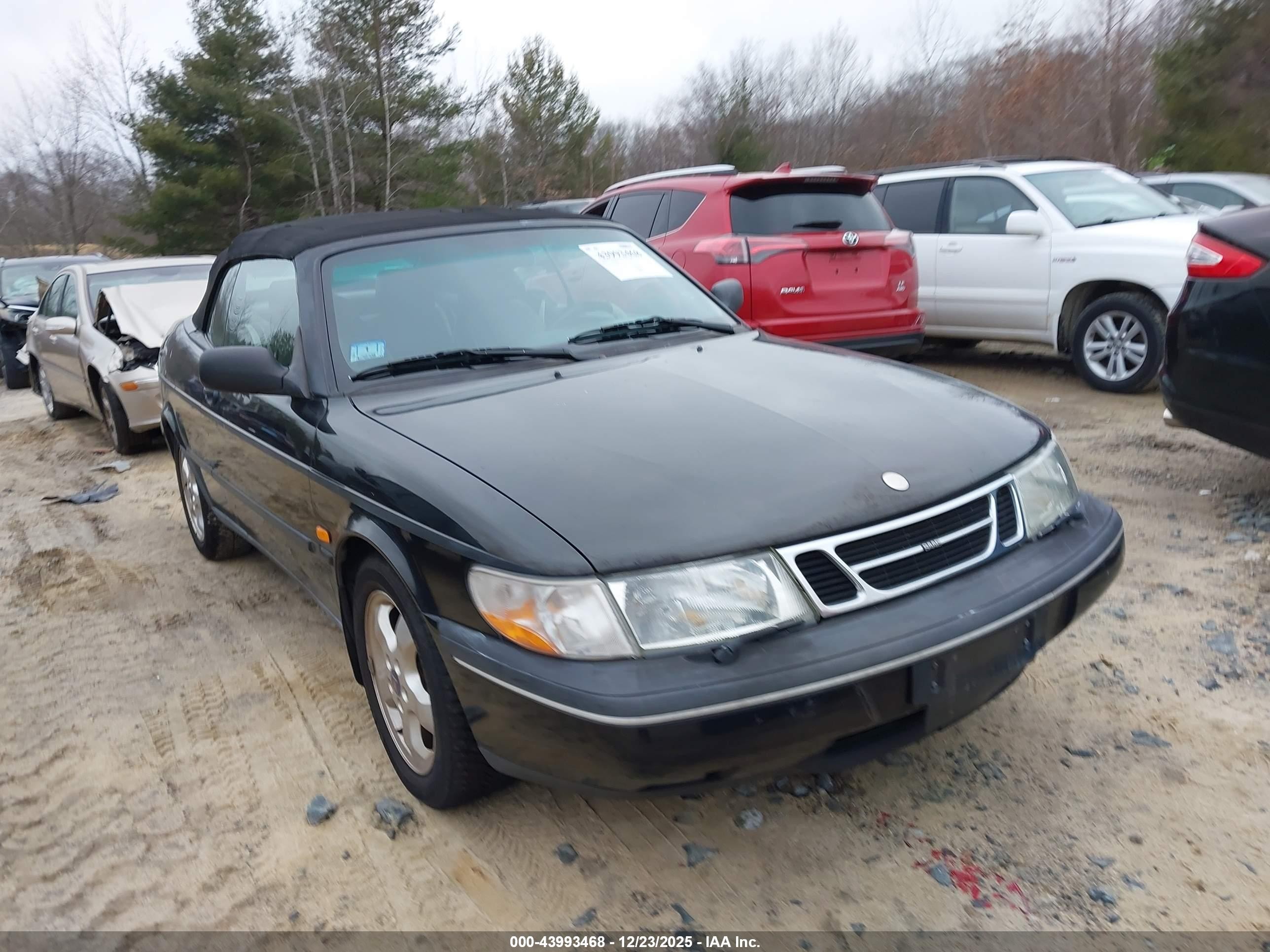 1997 Saab 900, VIN YS3DF75N6V7010262 — Roof