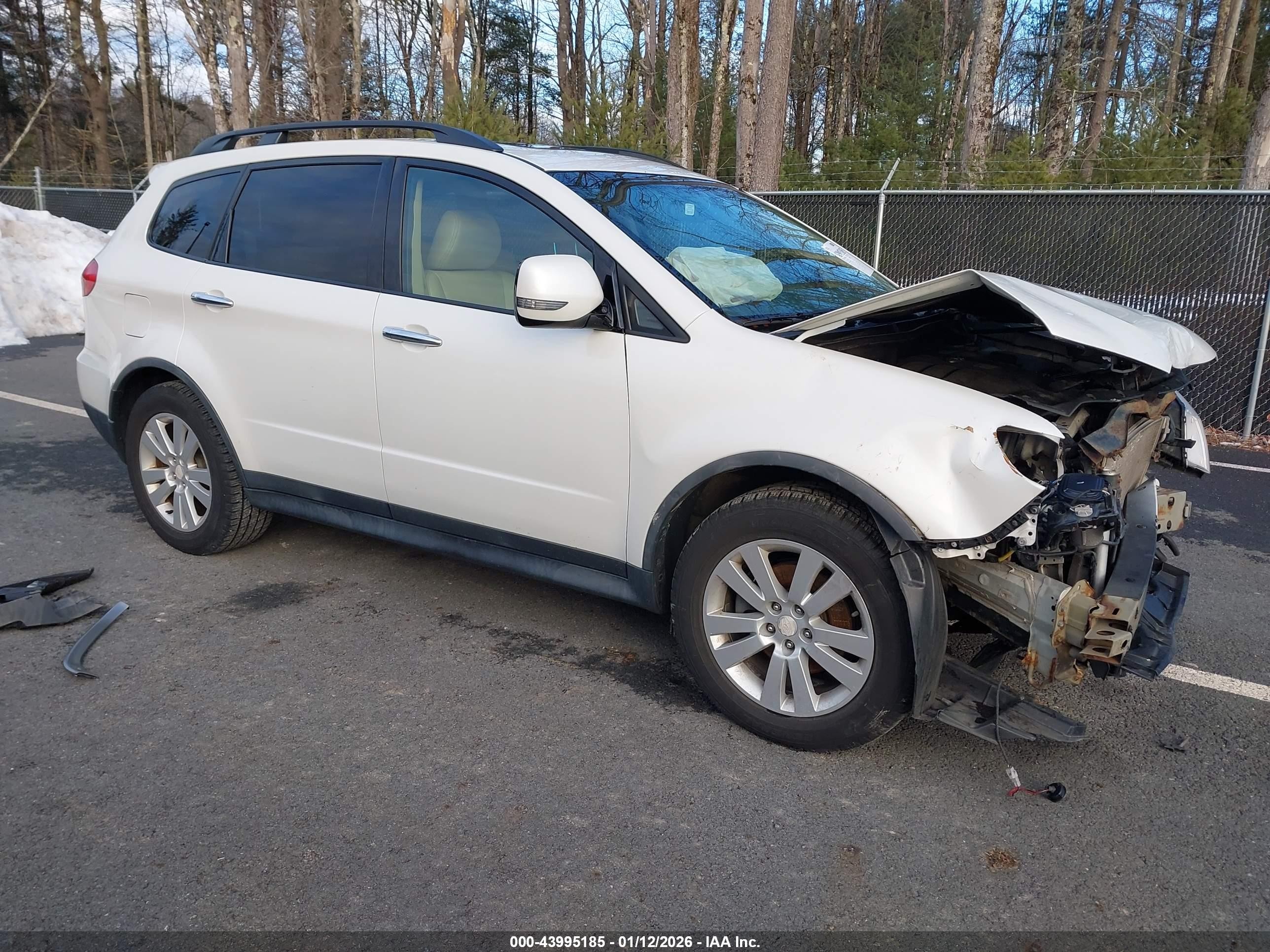 2014 Subaru Tribeca Limited, VIN 4S4WX9KD0E4400016 — Front end