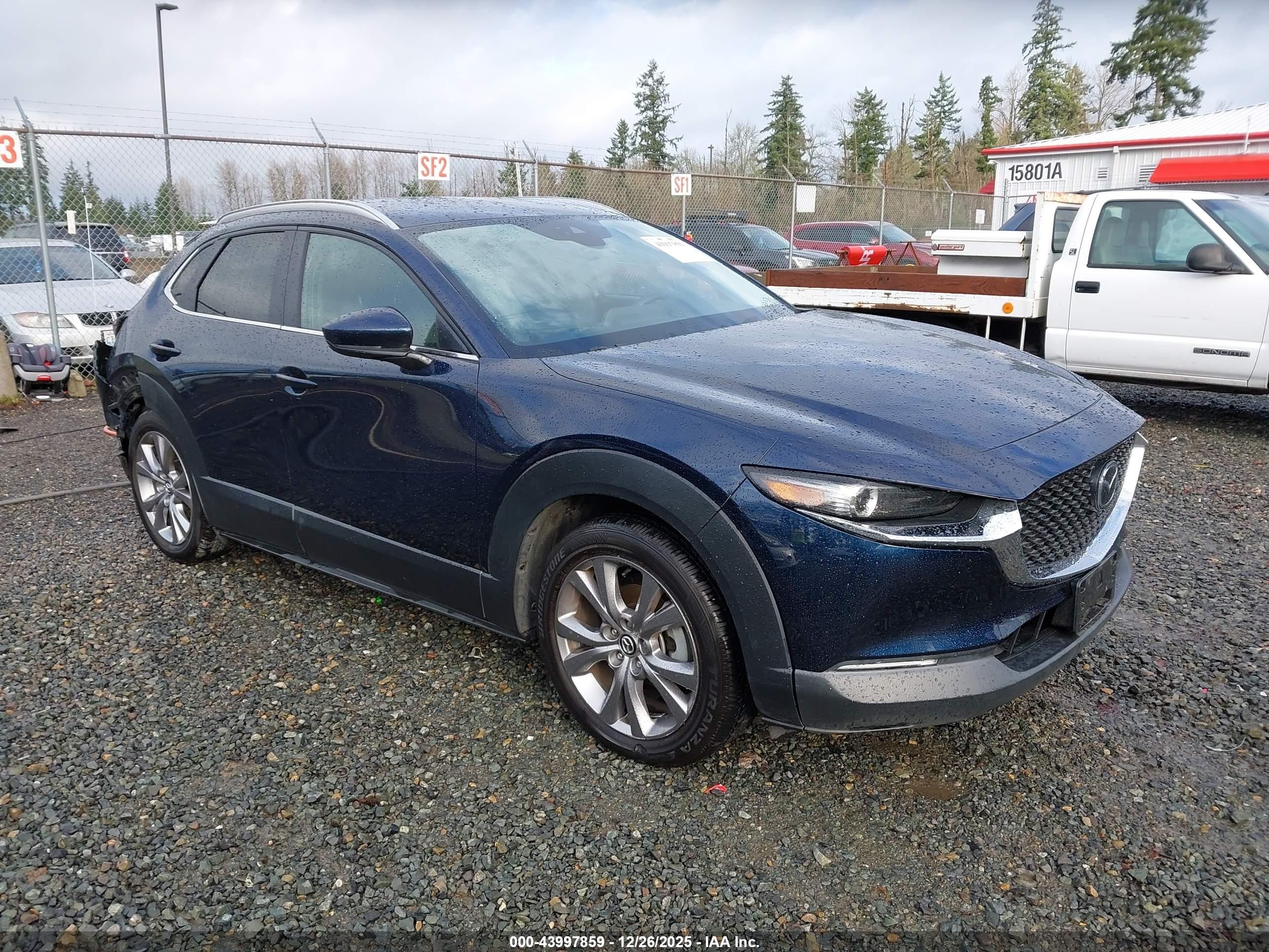 2022 Mazda CX-30 S Select, VIN 3MVDMBBL4NM419643 — Rear end