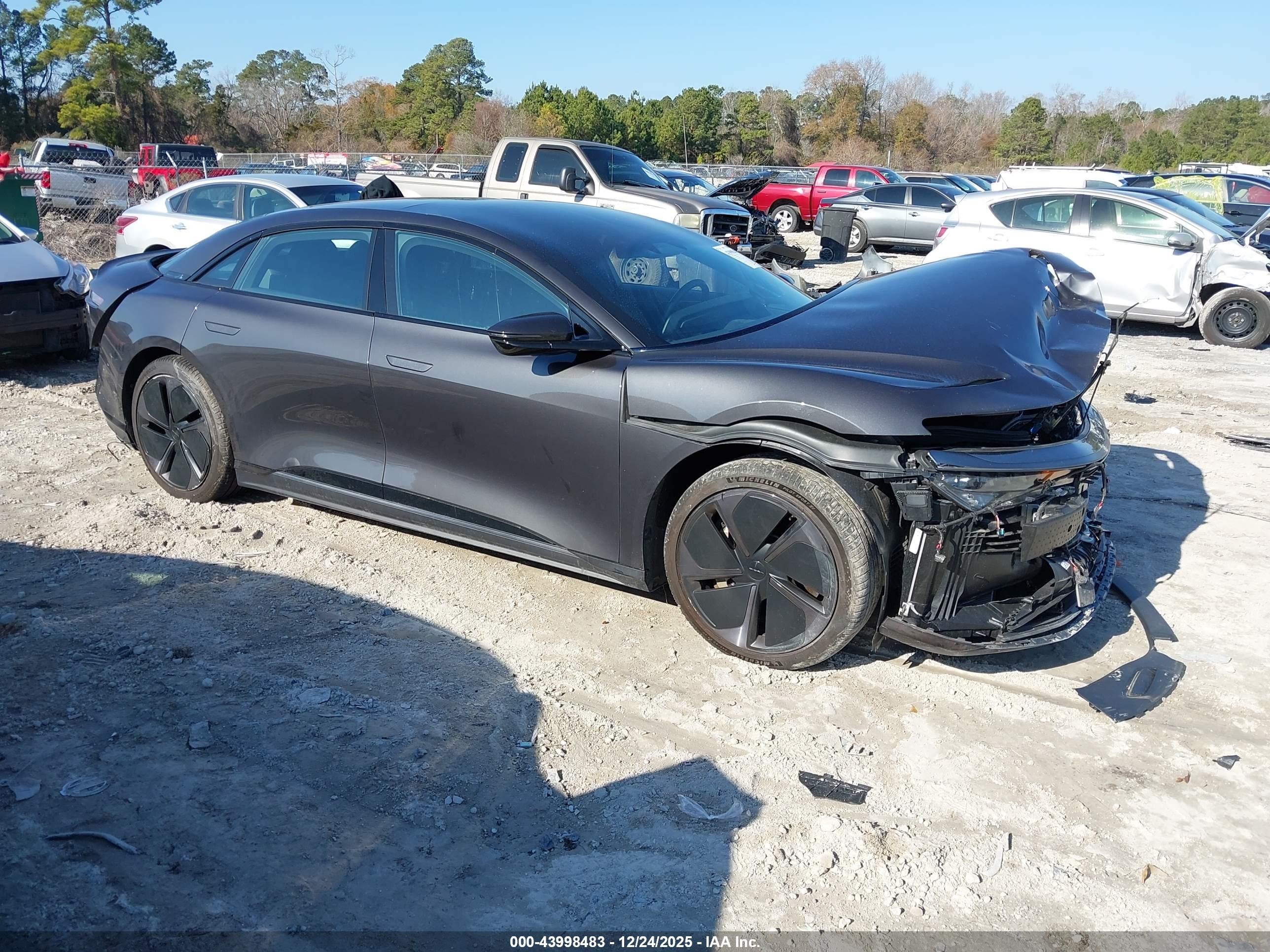 2024 Lucid Air Touring, VIN 50EA1TEA6RA003833 — Перед