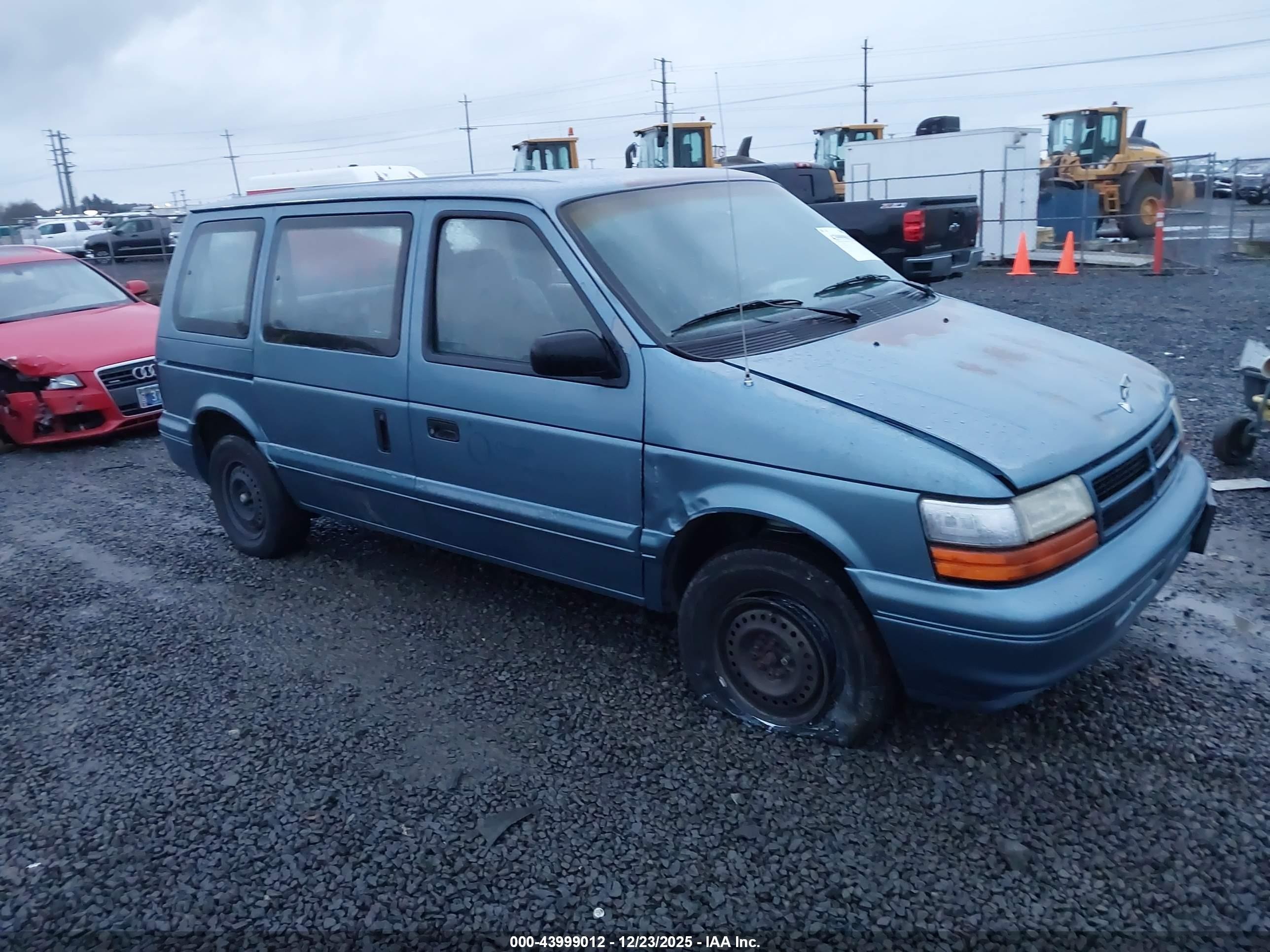 1995 Dodge Caravan, VIN 2B4GH2531SR198485 — Normal wear