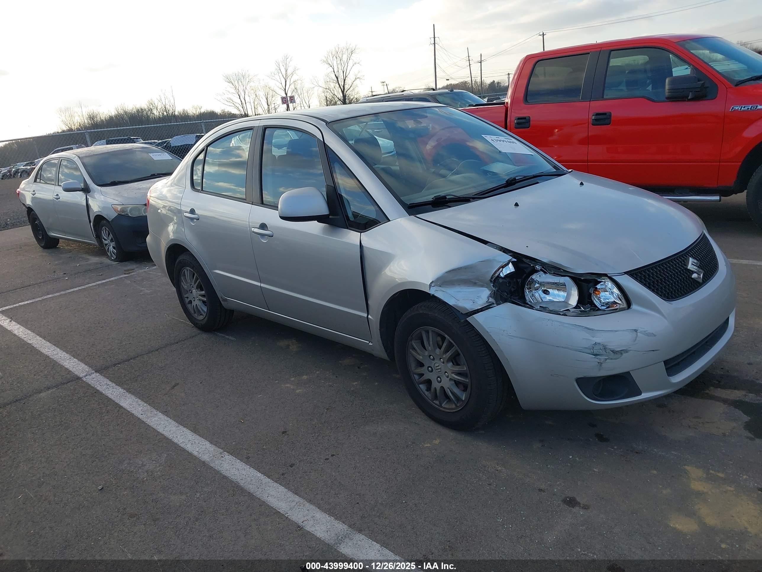 2013 Suzuki SX4 LE, VIN JS2YC5A33D6100814 — Front end