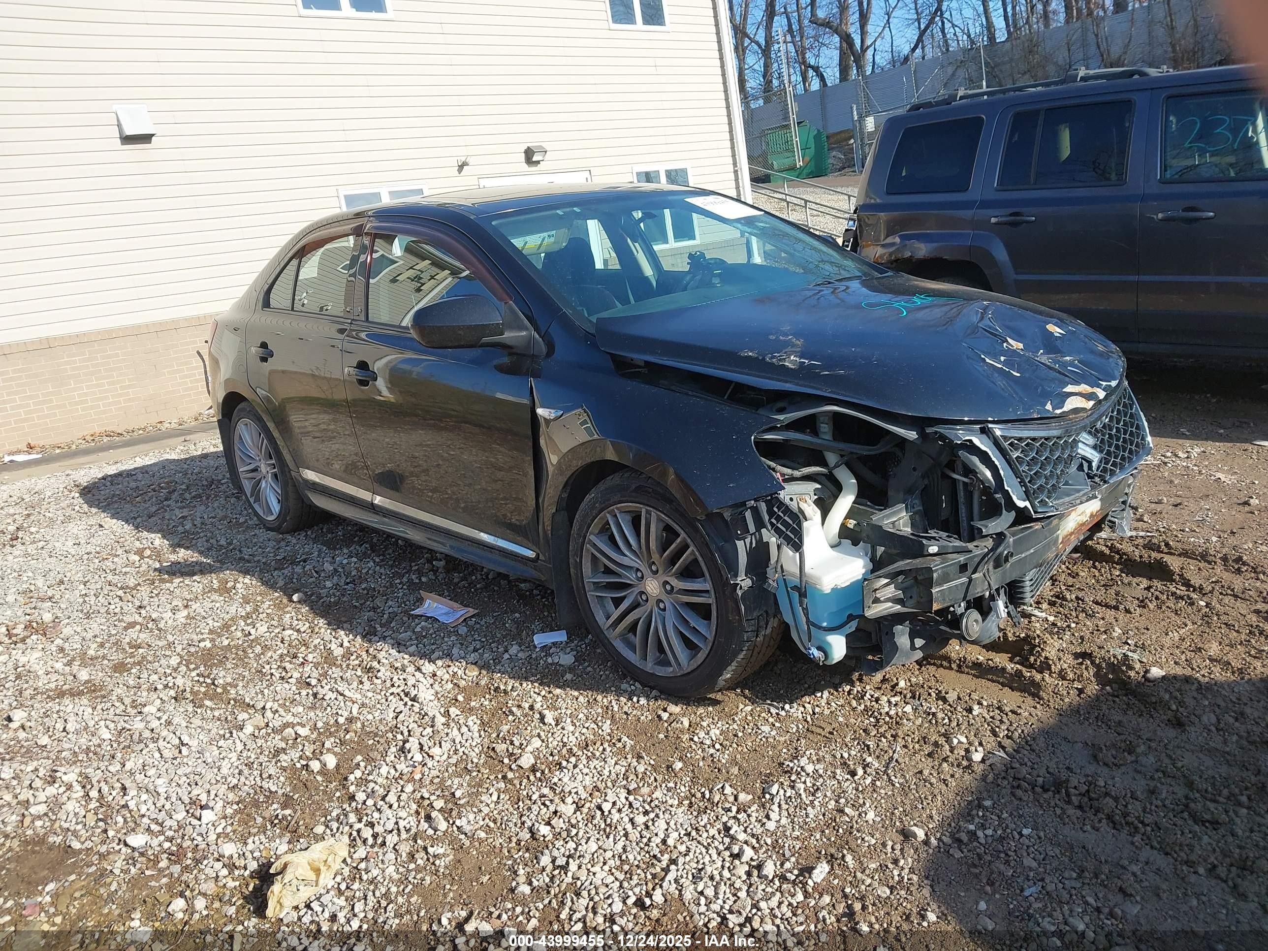 2013 Suzuki Kizashi GTS Sport, VIN JS2RF9A66D6100142 — Front end