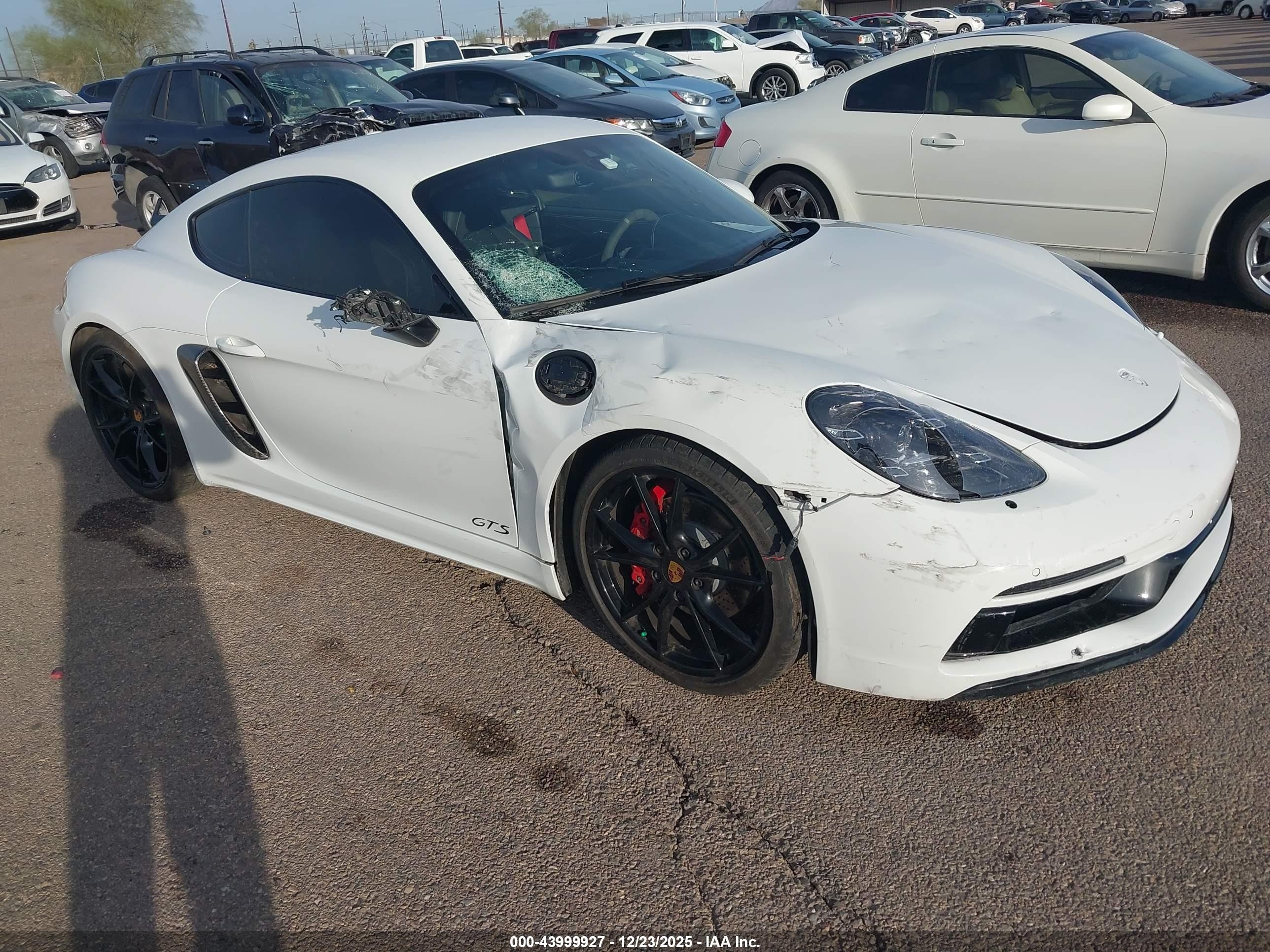 2018 Porsche 718 Cayman S, VIN WP0AB2A89JK279694 — Front end