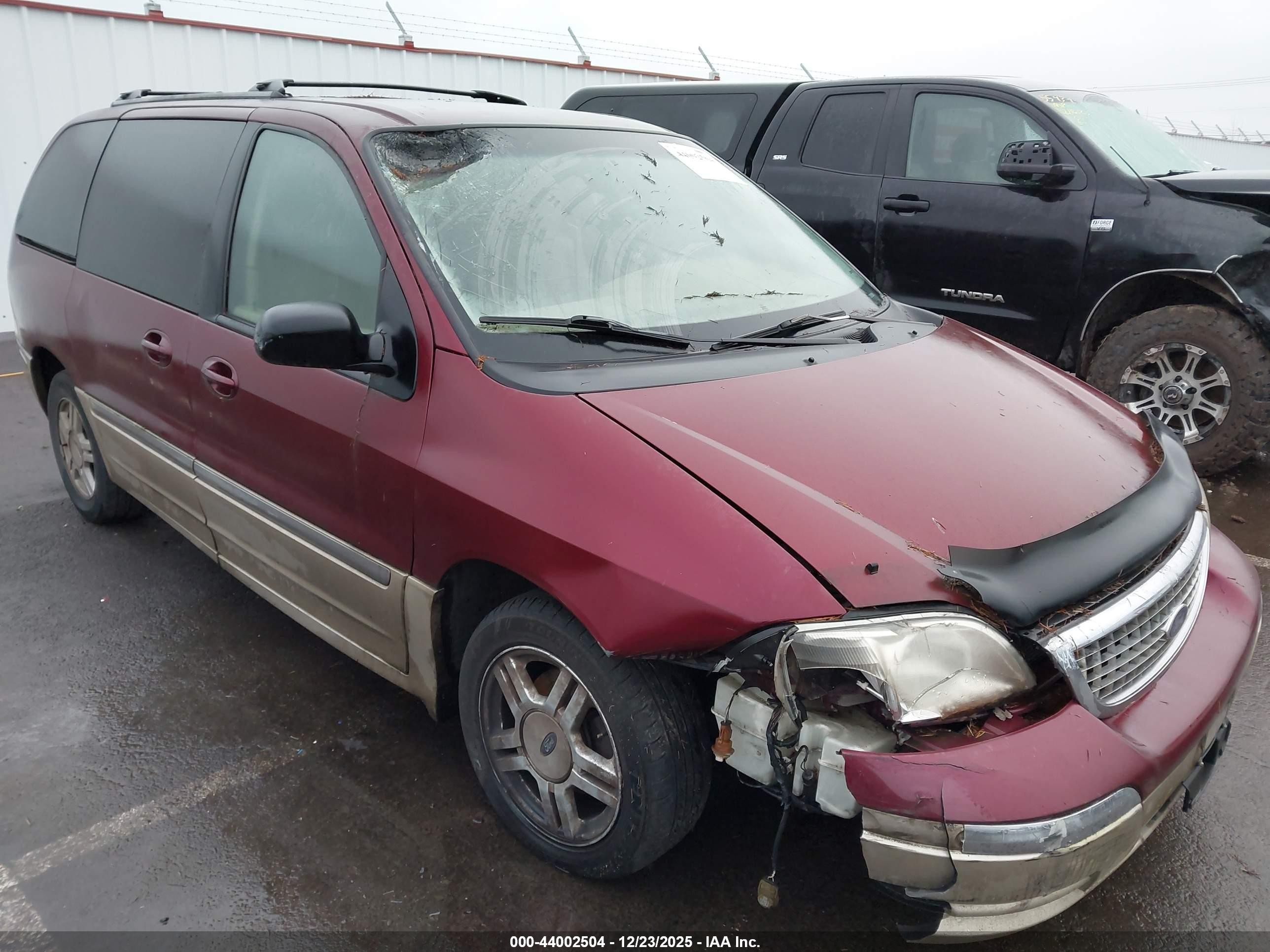 2001 Ford Windstar SEL, VIN 2FMZA53441BB39267 — Front end
