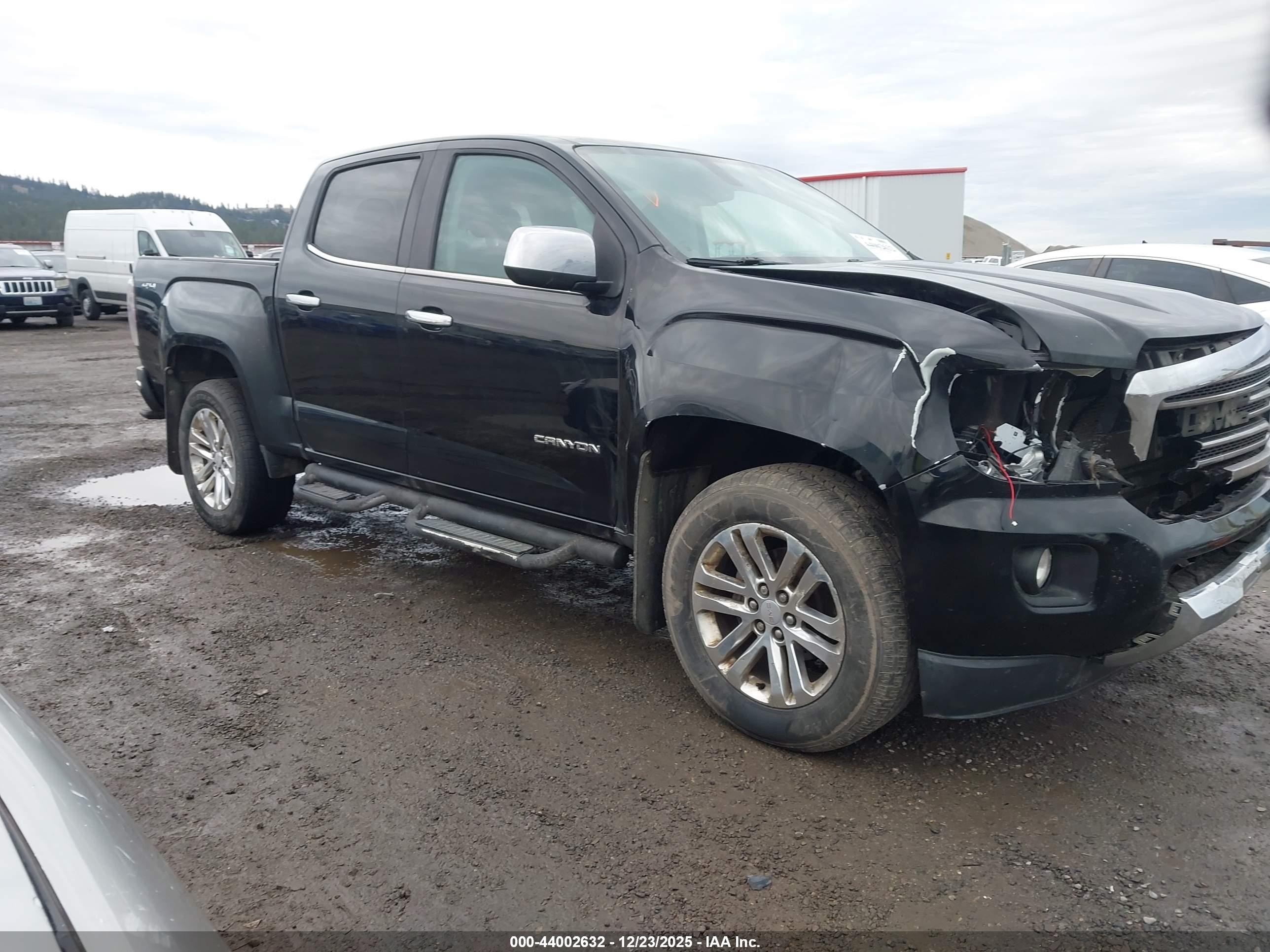 2015 GMC Canyon 4WD SLT, VIN 1GTG6CE31F1172140 — Front end