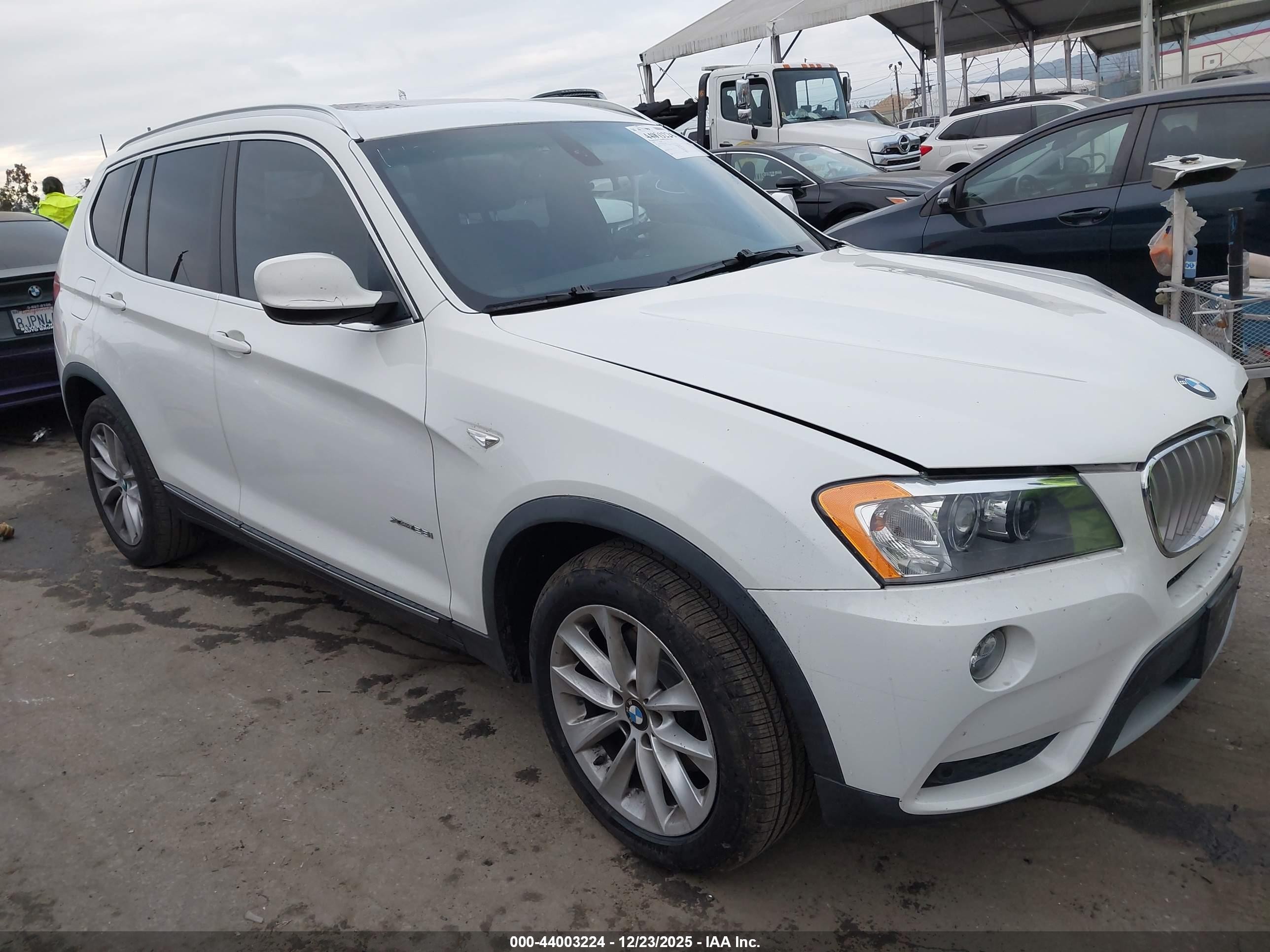 2012 BMW X3 28i, VIN 5UXWX5C58CL720819 — Перед