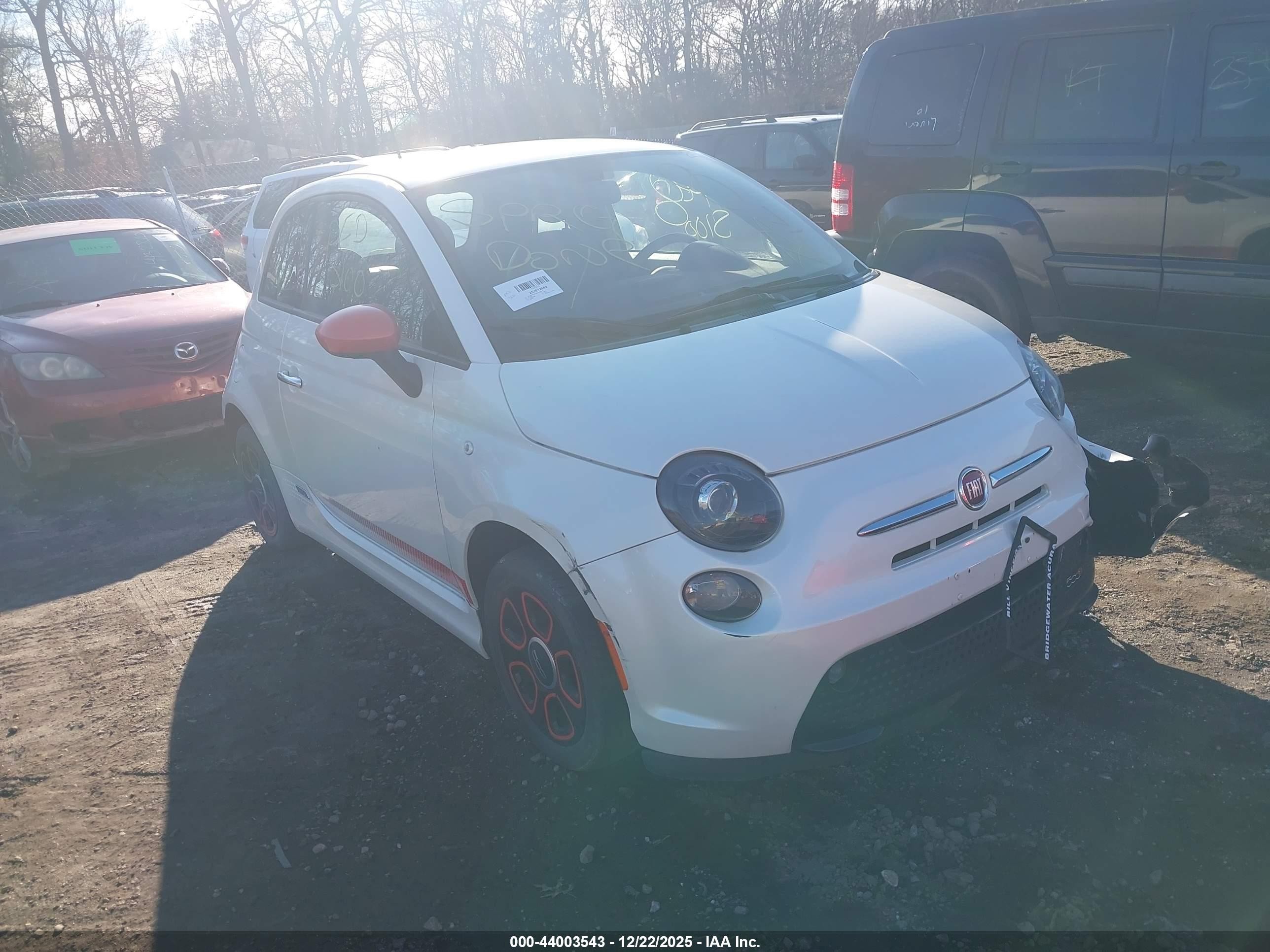 2015 FIAT 500e, VIN 3C3CFFGE3FT732803 — All over