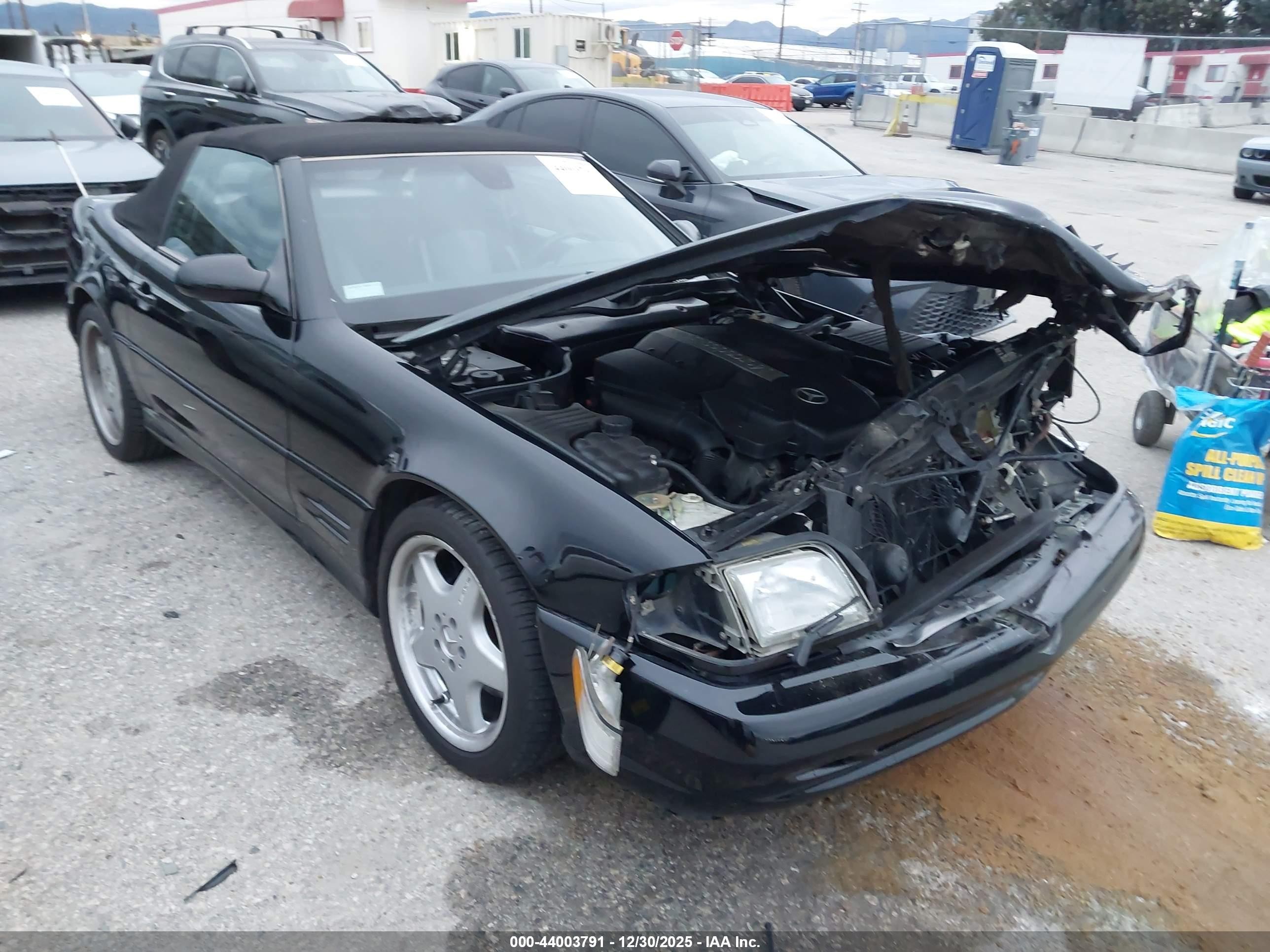 2001 Mercedes-Benz SL 500, VIN WDBFA68F71F195868 — Front end
