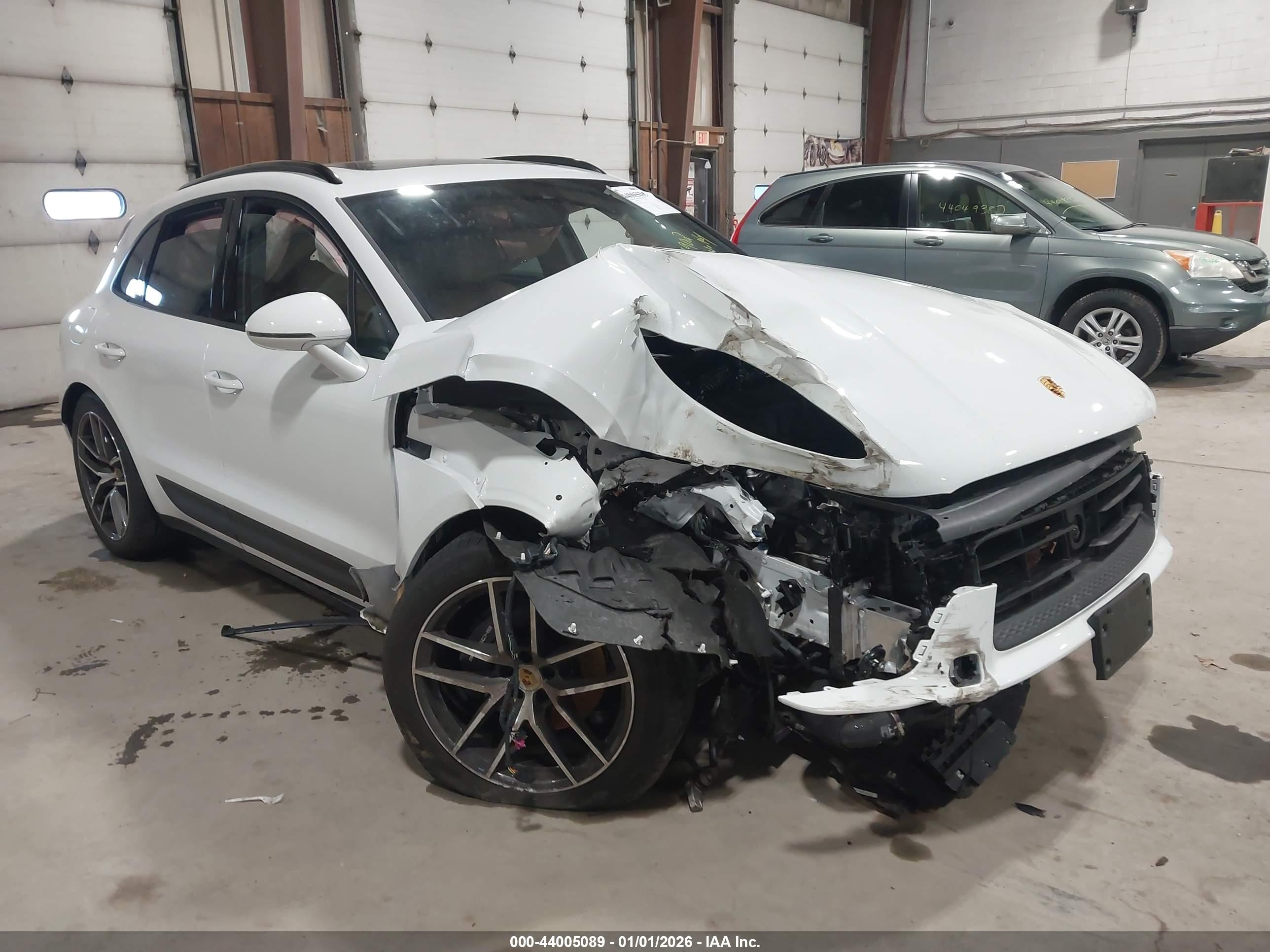 2025 Porsche Macan, VIN WP1AA2A50SLB11865 — Front end