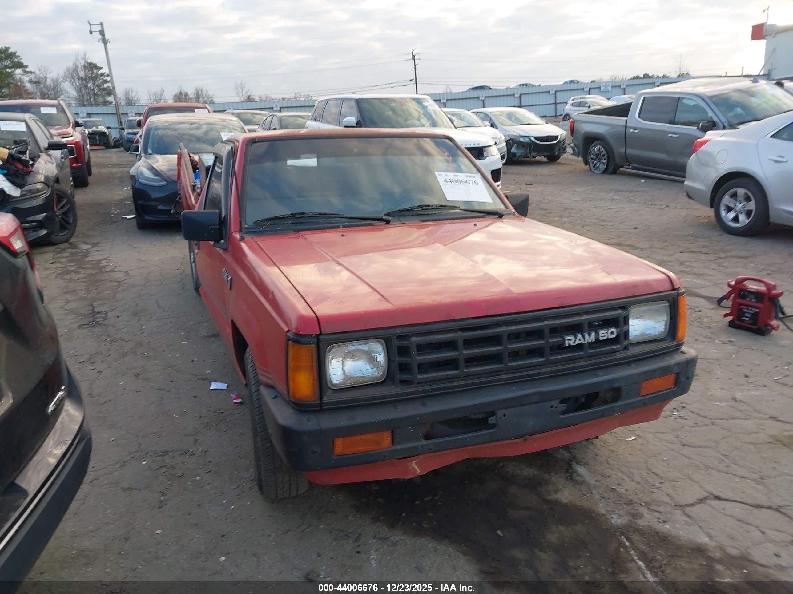 1989 Dodge RAM, VIN JB7FL29E3KP033631 — Rear end