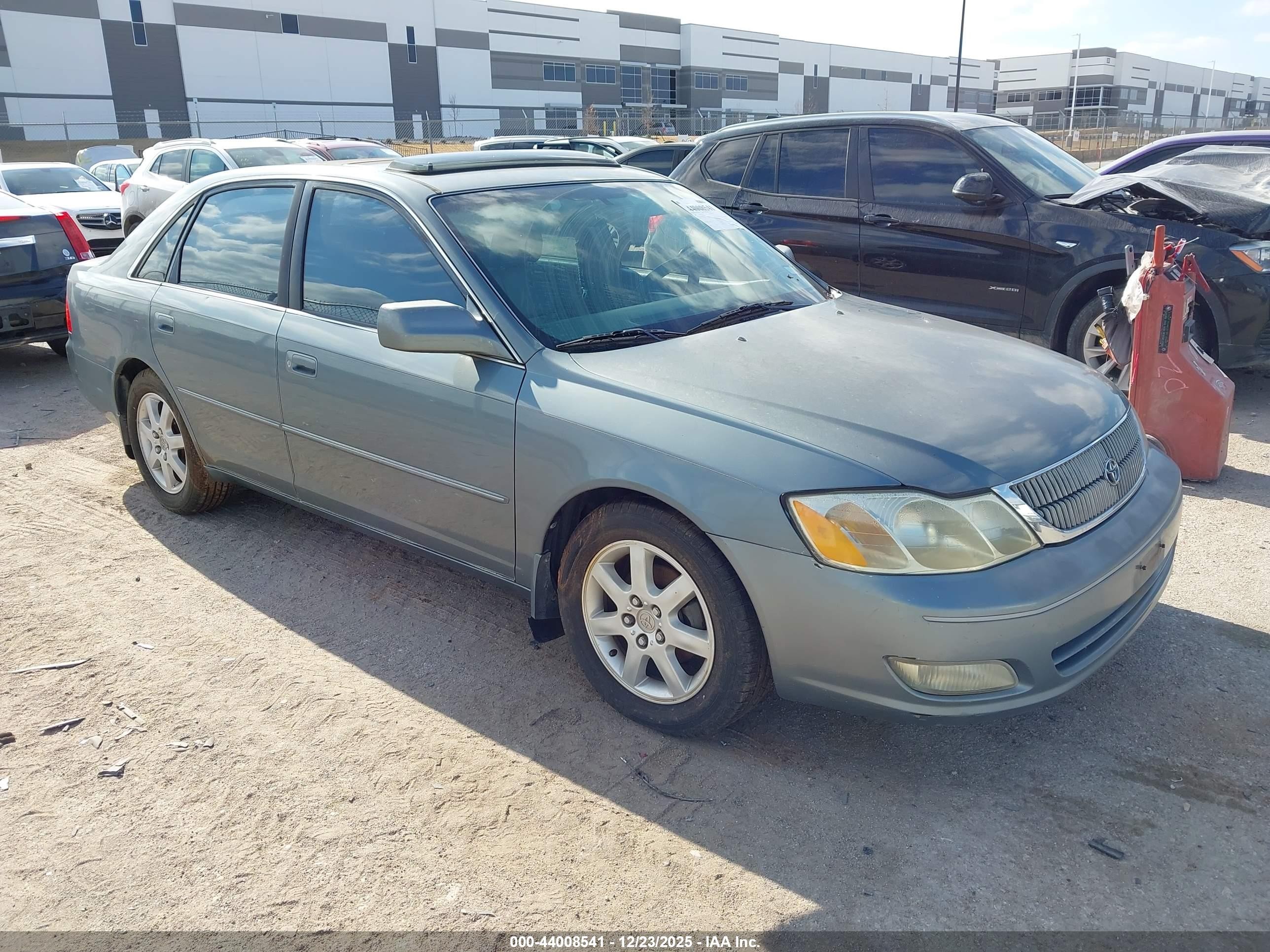 2001 Toyota Avalon XLS, VIN 4T1BF28B91U189679 — Hail