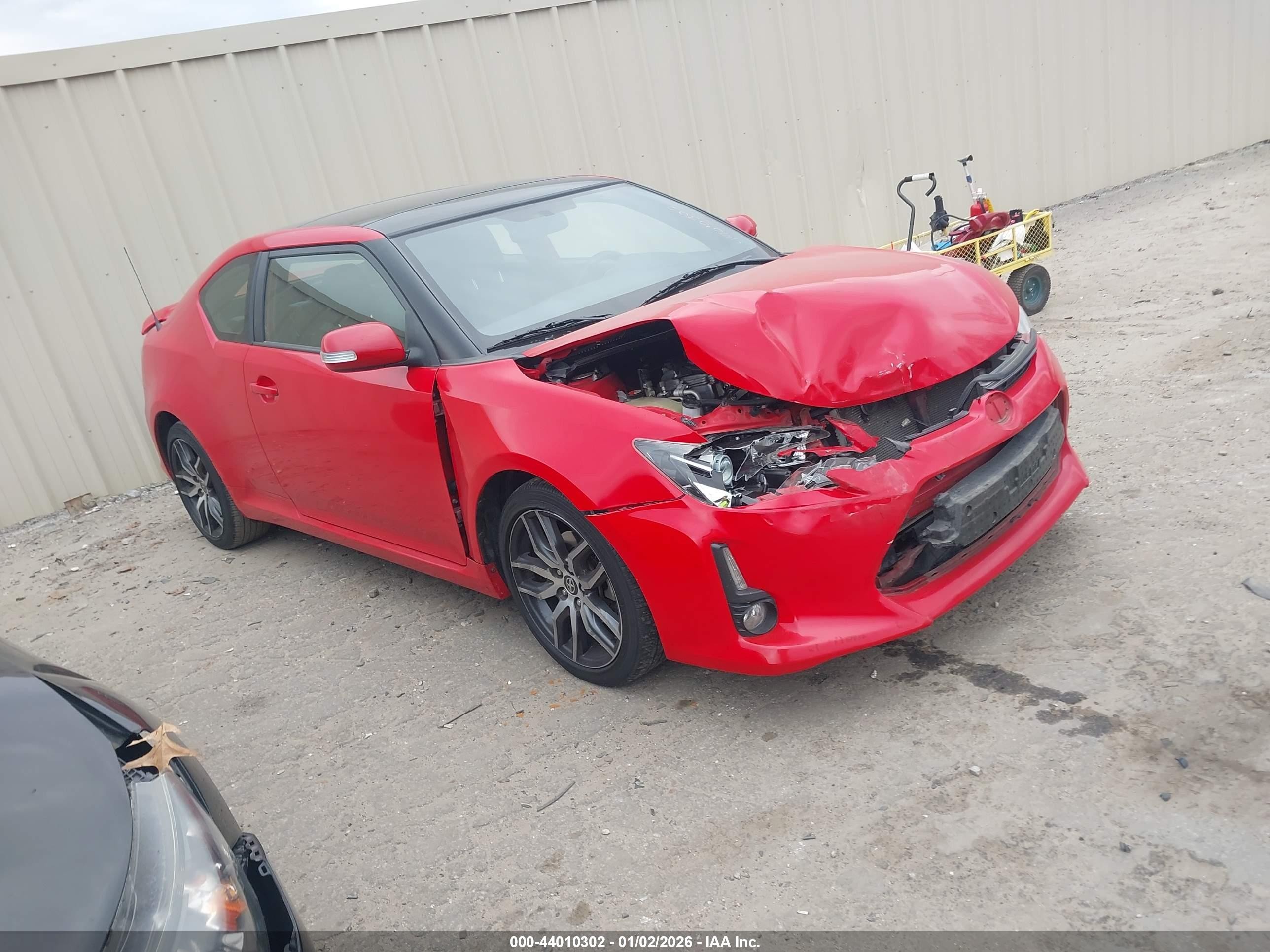 2015 Scion tC, VIN JTKJF5C72FJ012851 — Front end