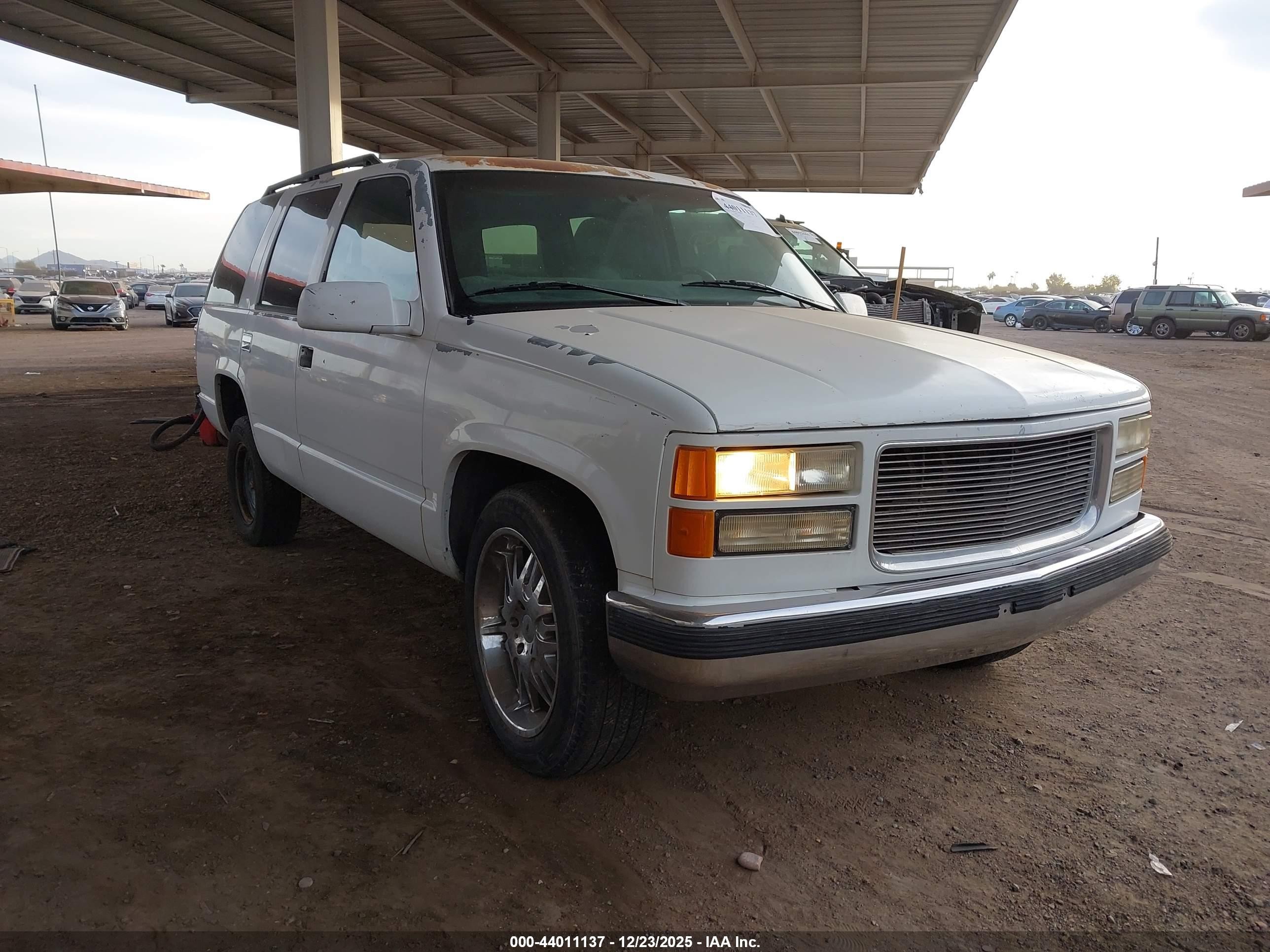 1997 GMC Yukon, VIN 1GKEC13R5VJ707985 — Not stated