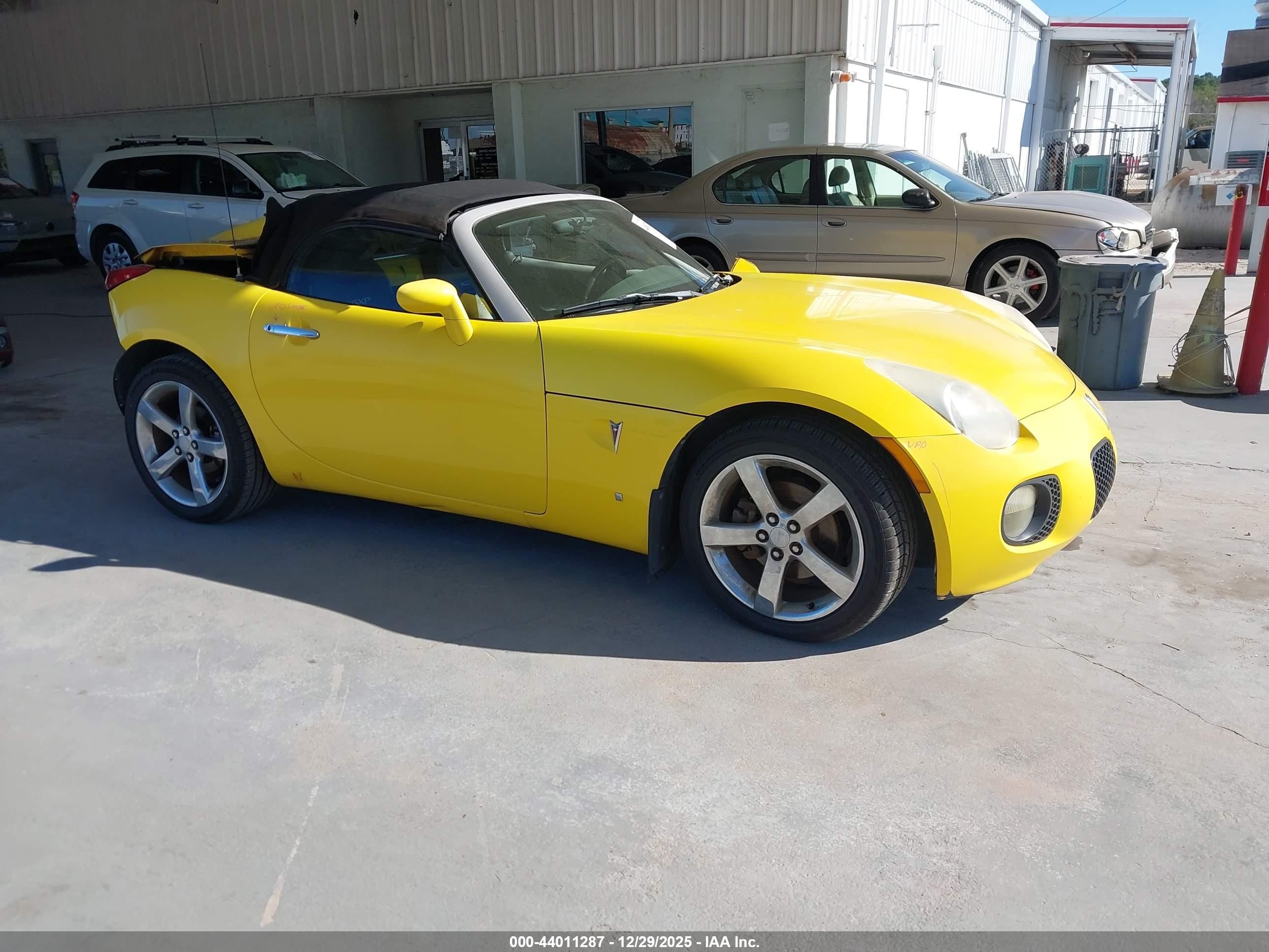 2007 Pontiac Solstice GXP, VIN 1G2MG35X57Y127699 — Rear end