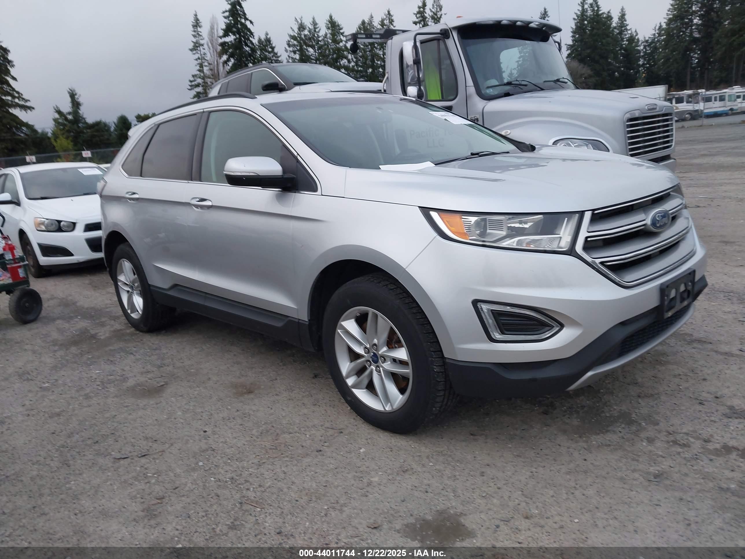 2016 Ford Edge SEL, VIN 2FMPK4J96GBB66895 — Front end