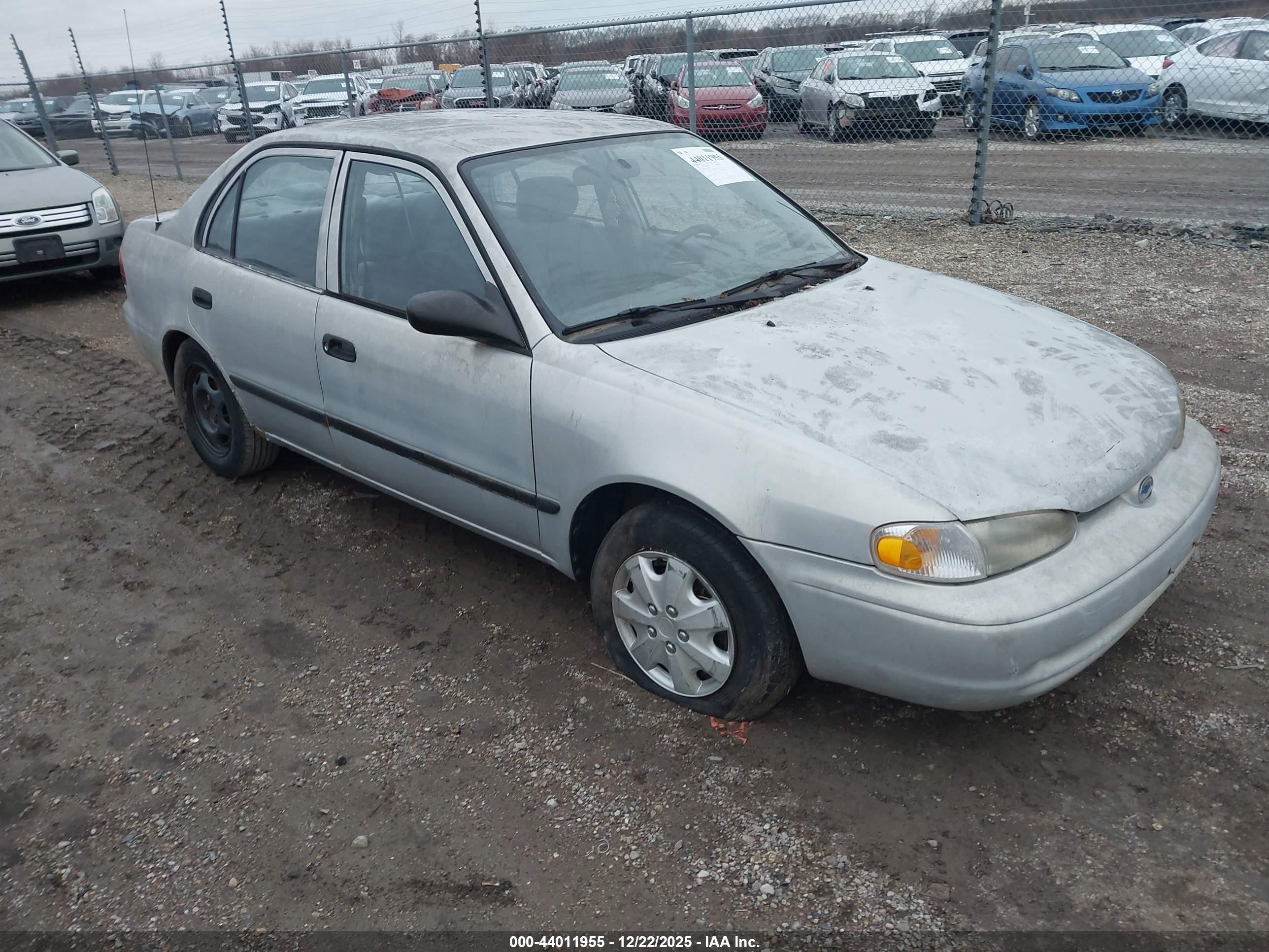 2001 Chevrolet Prizm, VIN 1Y1SK52871Z425355 — Normal wear