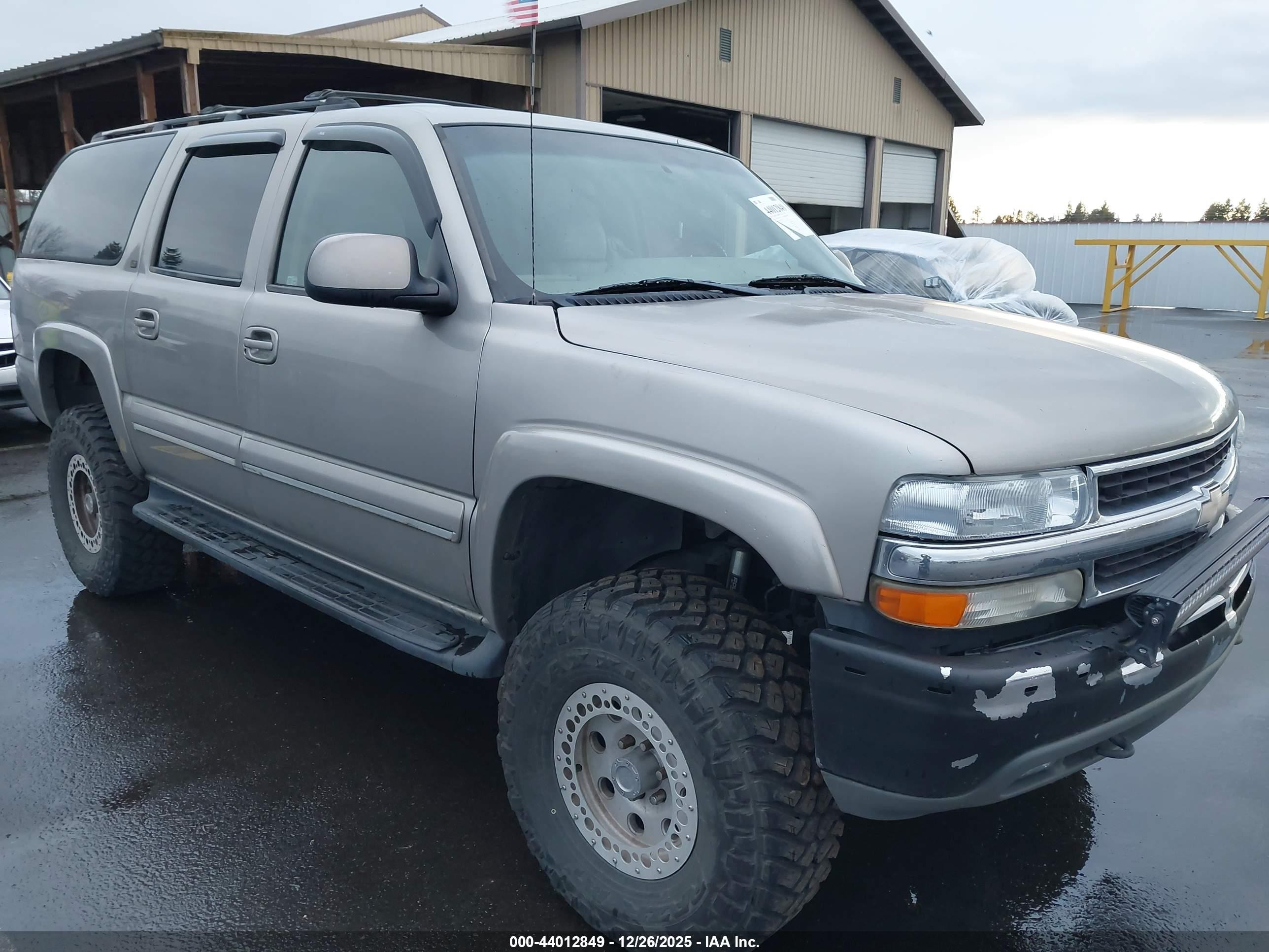2001 Chevrolet Suburban LT, VIN 1GNFK16T81J263819 — Roof
