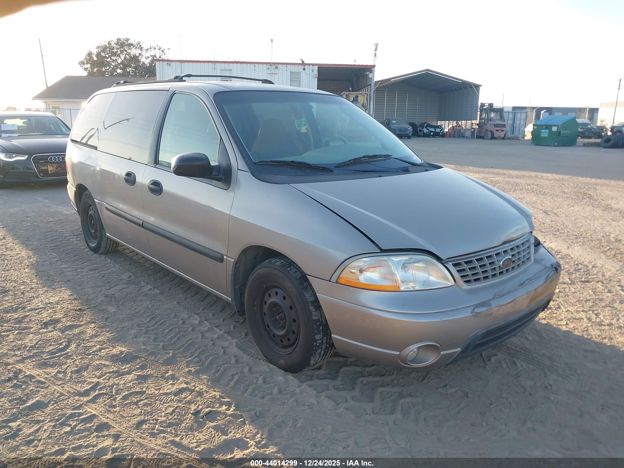 2003 Ford Windstar LX, VIN 2FMZA51423BA02947 — Front end